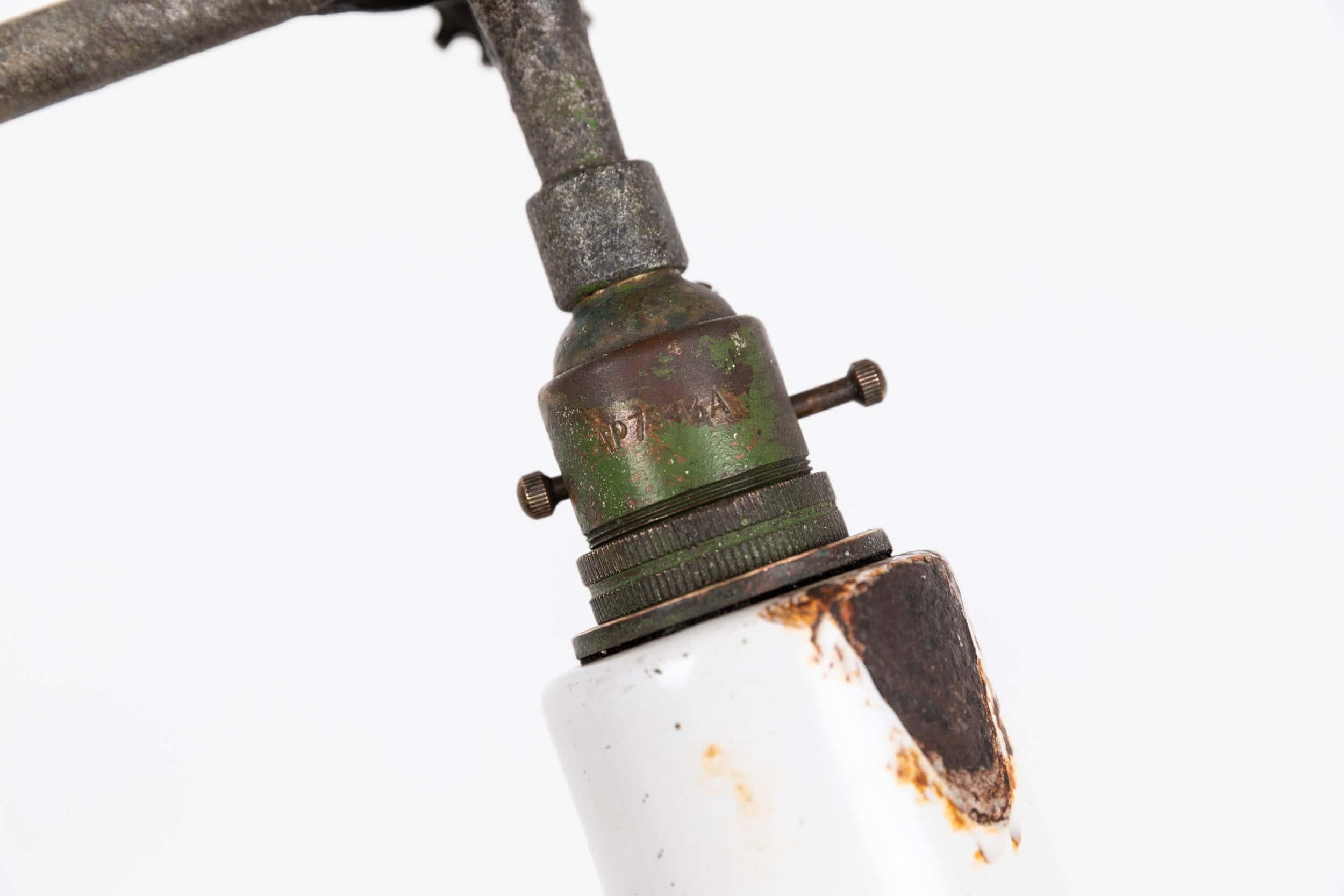 Acier Lampe de bureau industrielle ancienne Dugdills Machinist, vers 1910 en vente