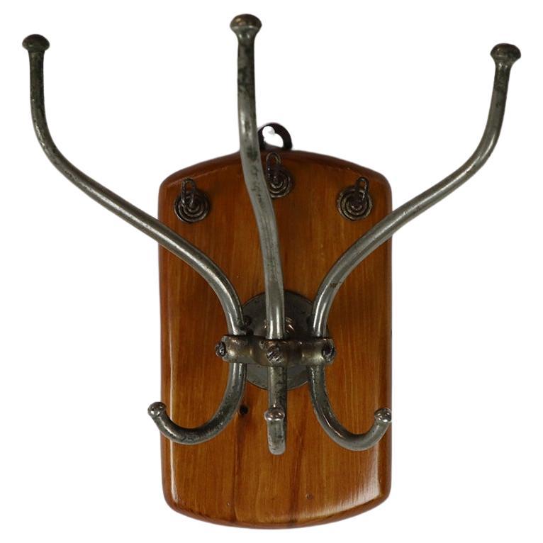 Perchero de Pared Industrial Antiguo