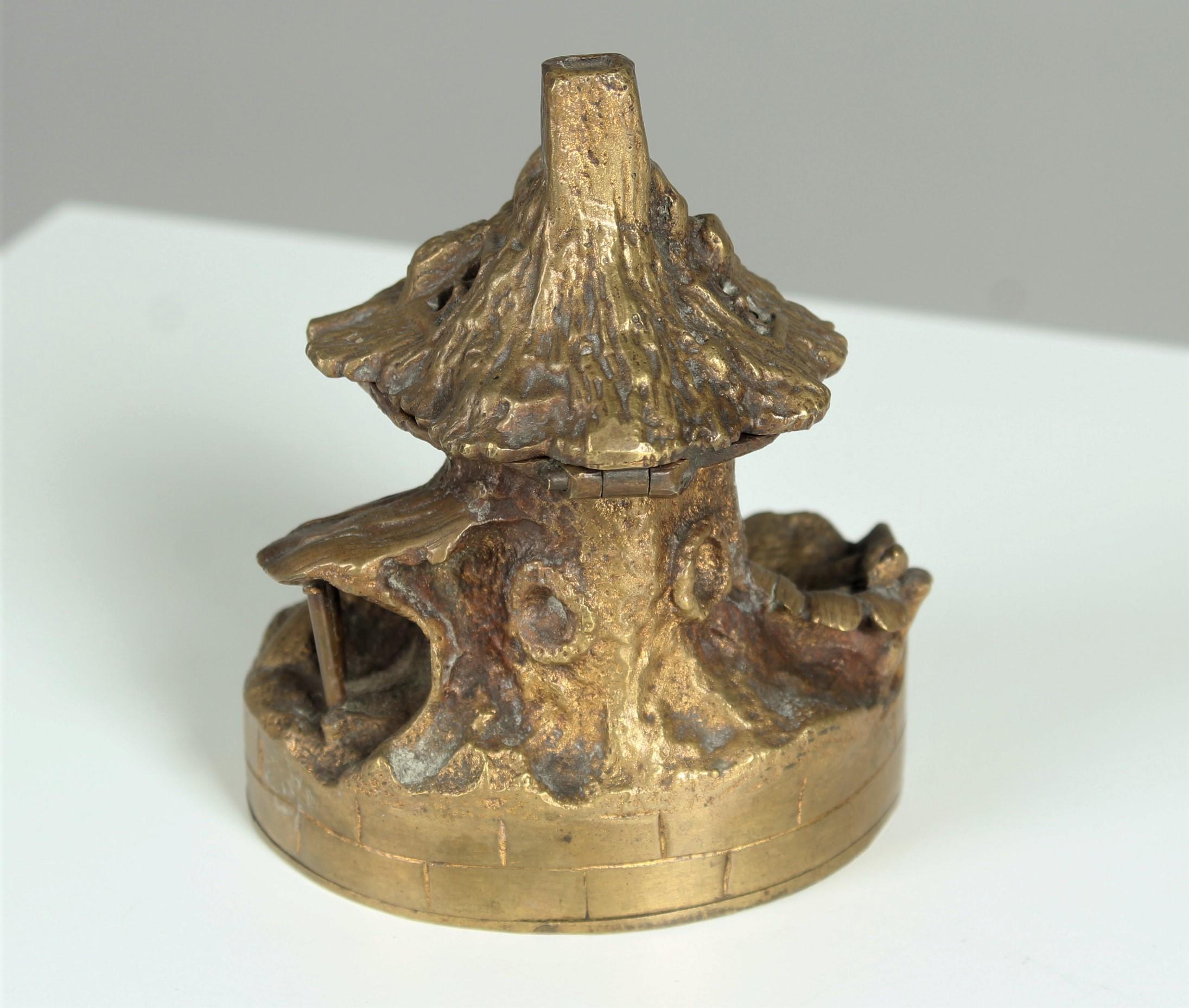 Antique Inkwell, Gilded Bronze, Thatched Roof Cottage, Circa 1880 In Good Condition For Sale In Greven, DE