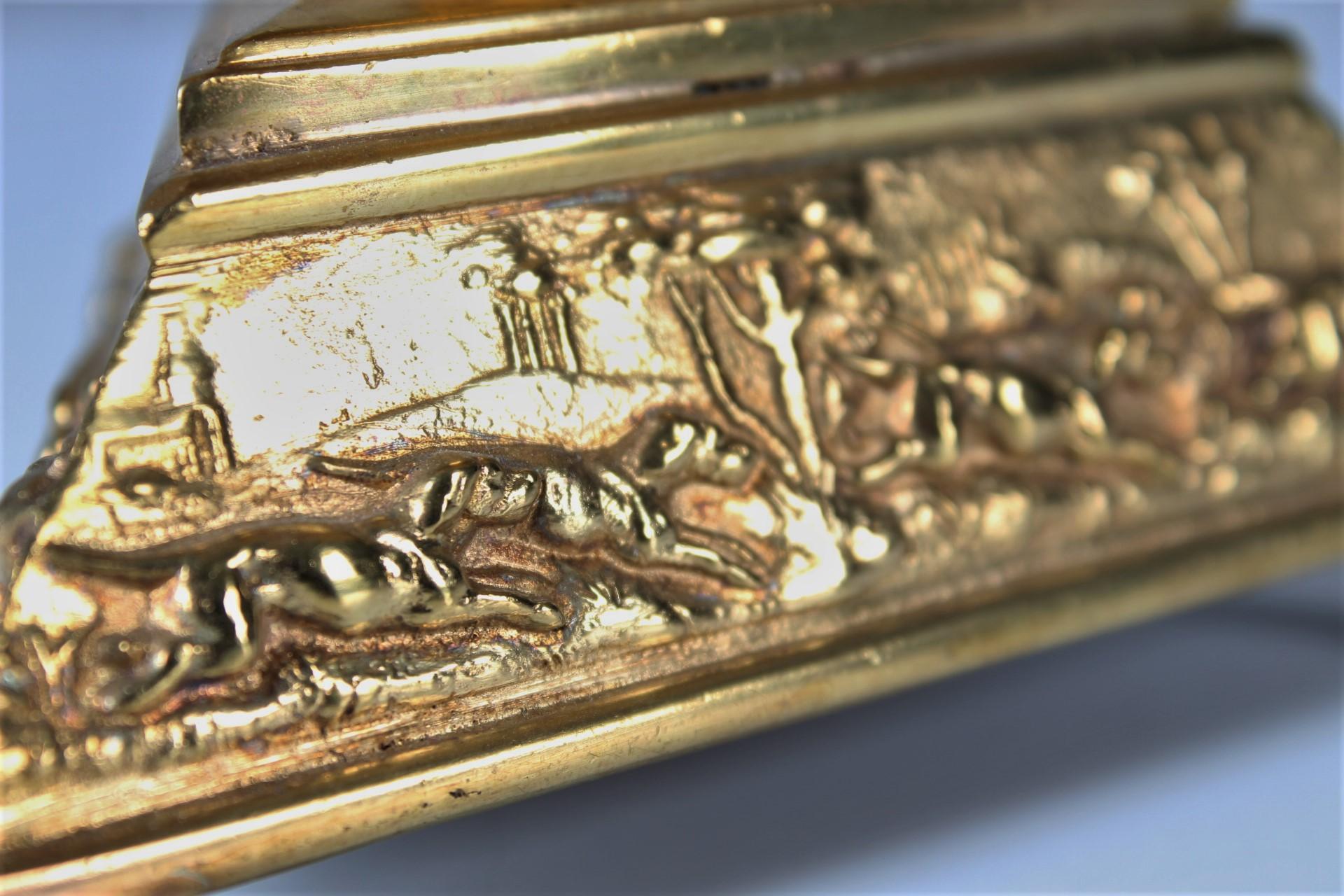 Encrier d'antiquités, bronze doré, outil de bureau ancien, forme de vase Bon état - En vente à Greven, DE