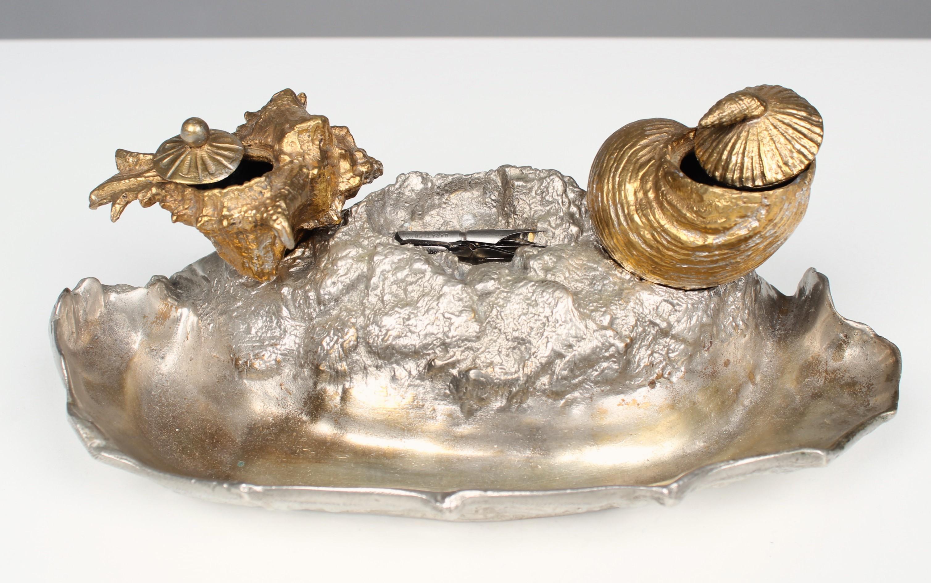 Antikes Tintenfass, Muscheln, vergoldet und versilbert, Bronzedorée, Mitte 19. im Angebot 6