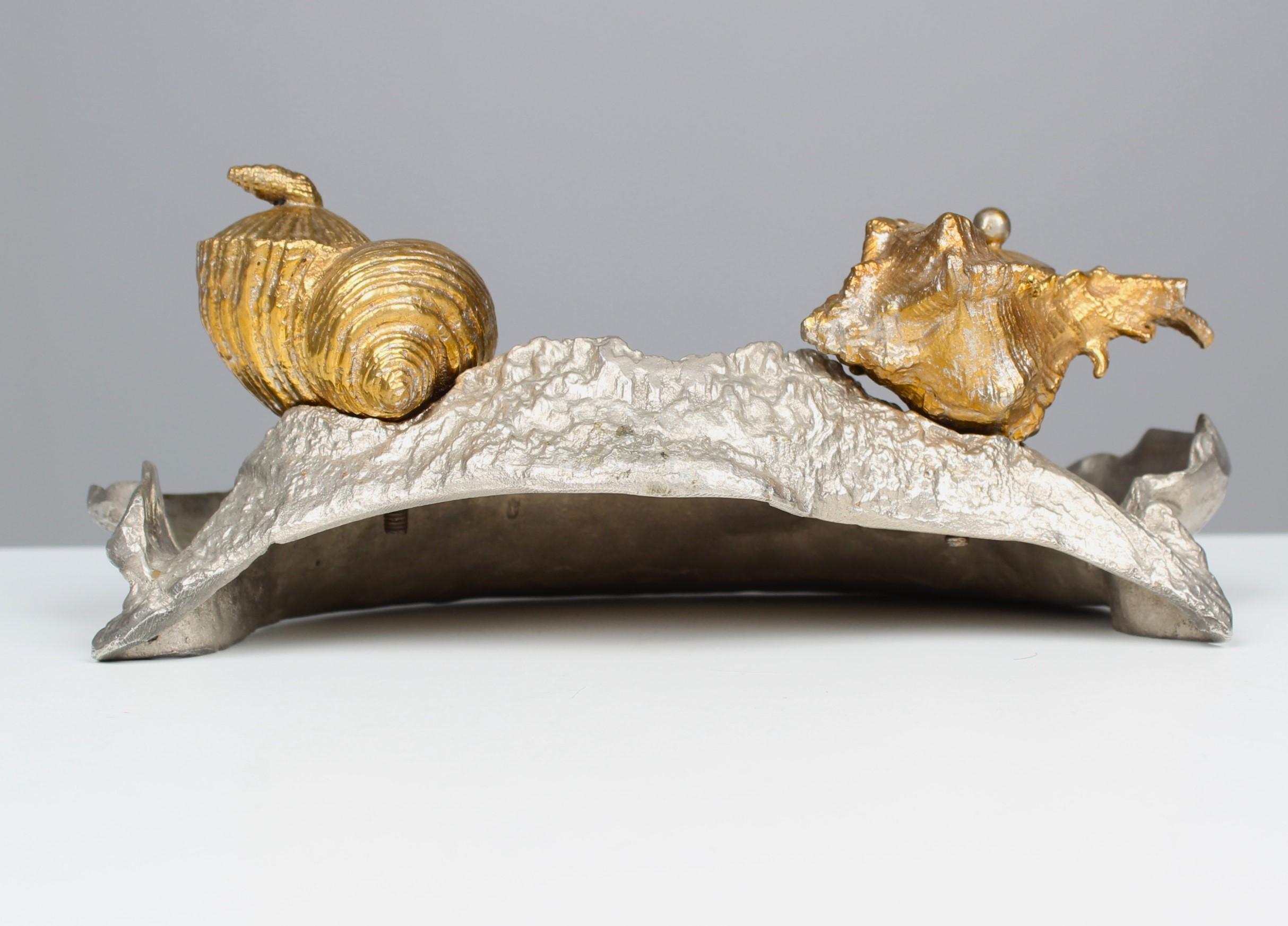 Antikes Tintenfass, Muscheln, vergoldet und versilbert, Bronzedorée, Mitte 19. im Angebot 2