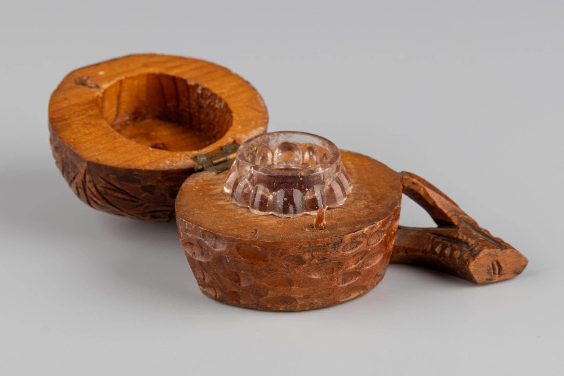 Antique Inkwell, Shape of a Walnut, Marked GRENOBLE, Switzerland, circa 1900 For Sale 3
