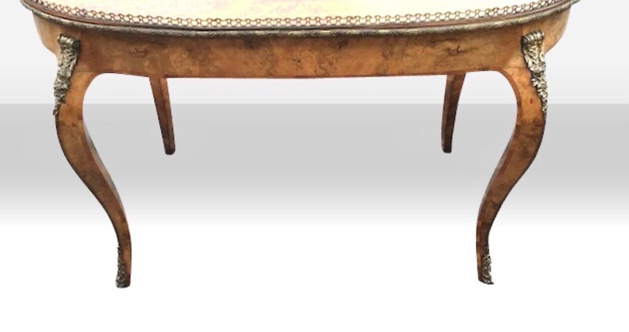 Mid-19th Century Antique Inlaid and Marquetry Burr Walnut Kidney Shaped Table Desk For Sale