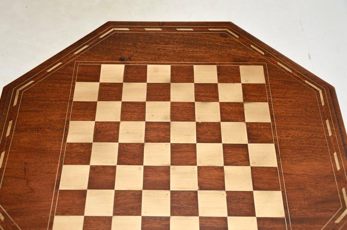 Antique Inlaid Brass Side / Chess Table In Good Condition For Sale In London, GB