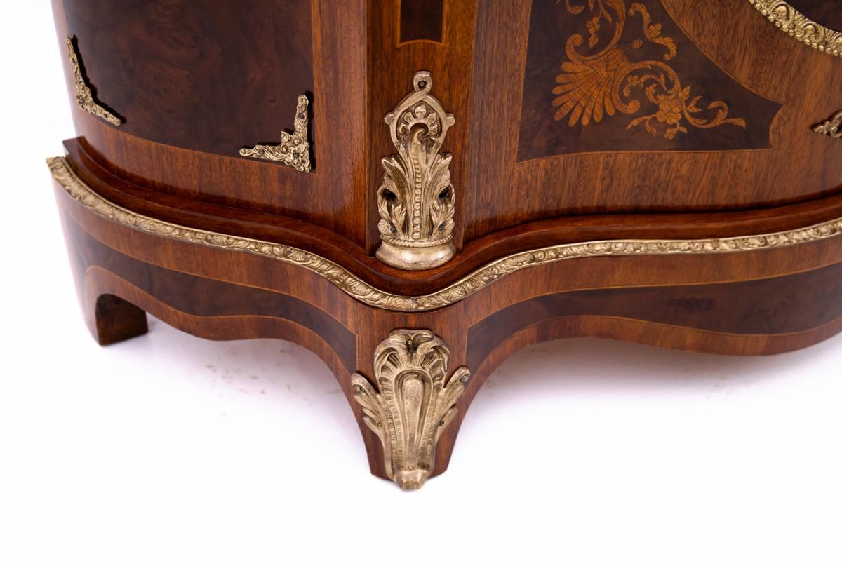 Antike Kommode mit Intarsien, Frankreich, um 1850. im Angebot 7
