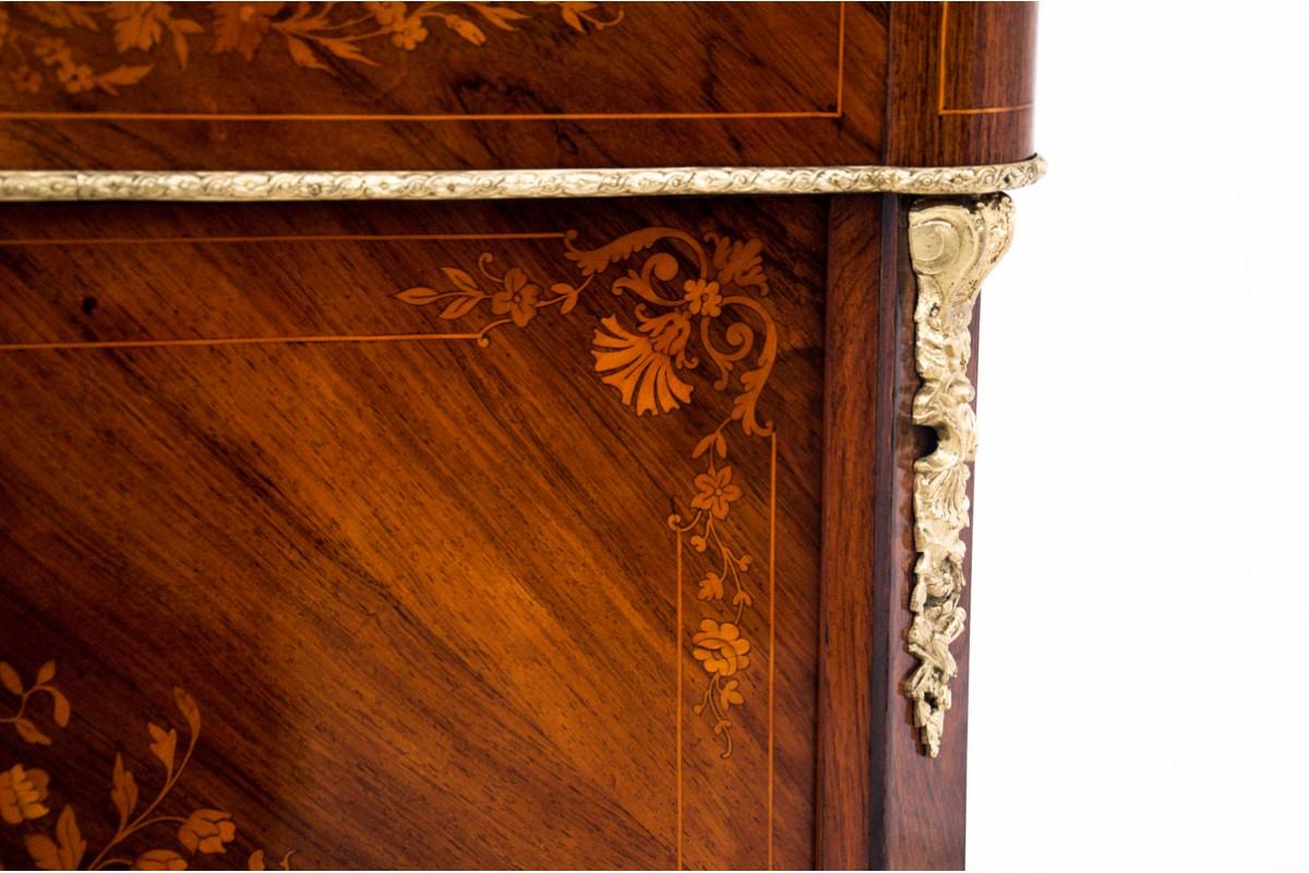 Antique inlaid chest of drawers, Northern Europe, around 1890. After renovation. For Sale 4