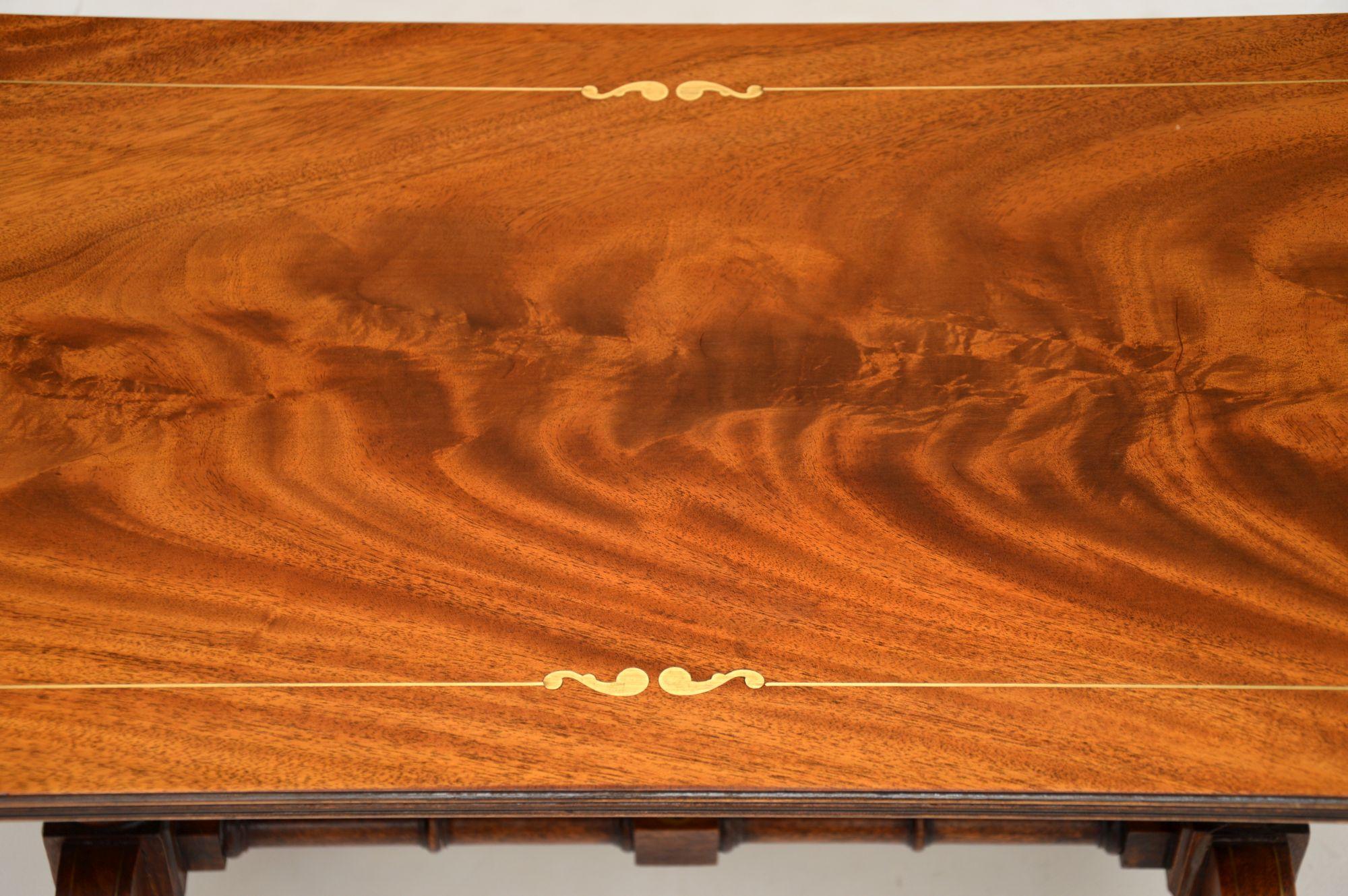 Antique Inlaid Coffee Table In Good Condition In London, GB