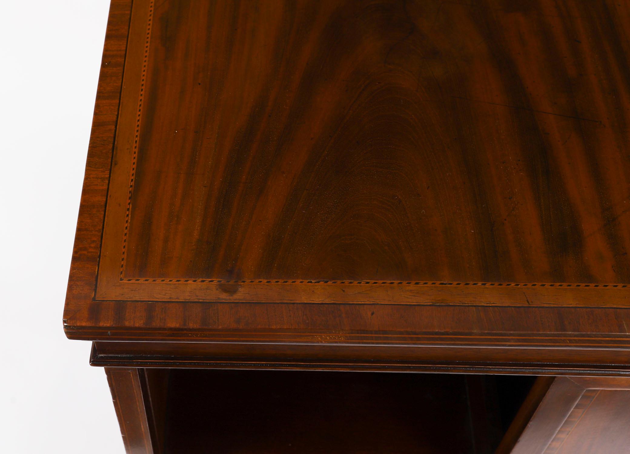 Antique Inlaid Flame Mahogany Revolving Bookcase 20th Century For Sale 1