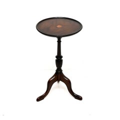 Table à vin antique marquetée de style géorgien
