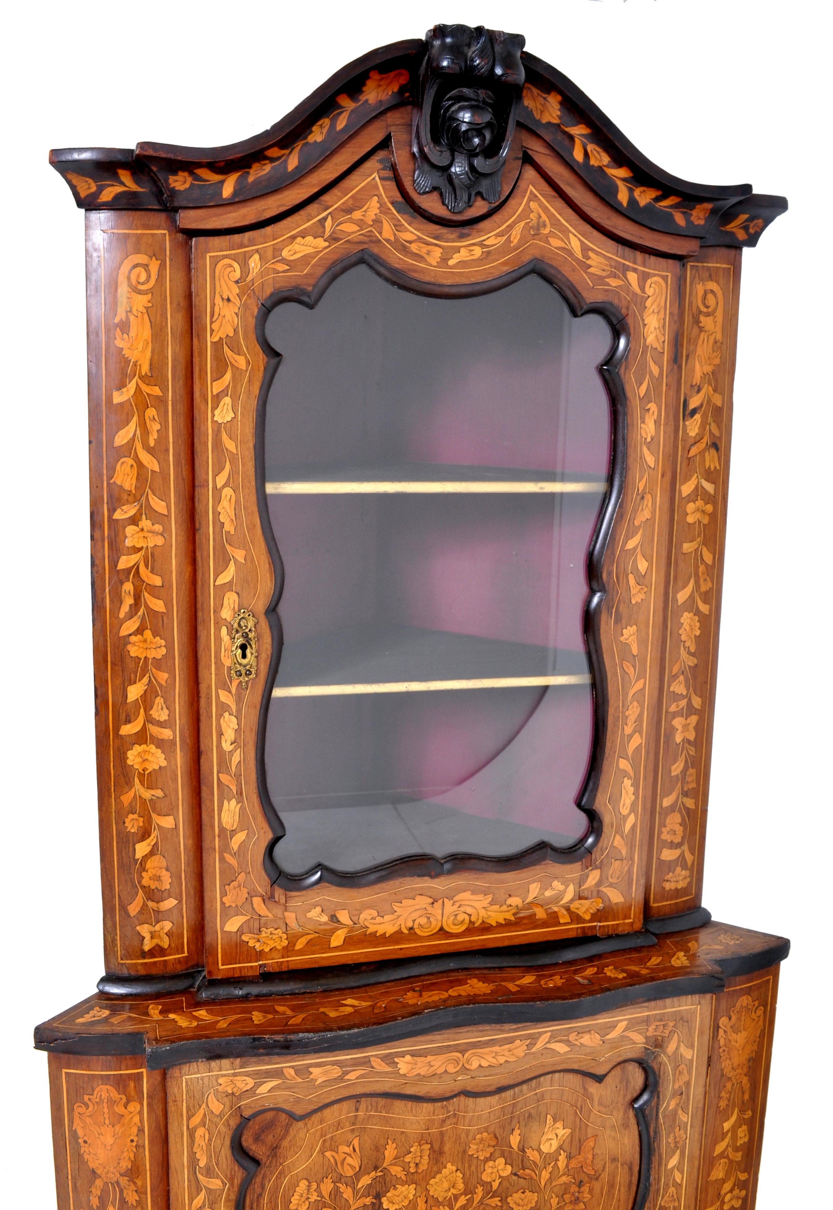 Antique Inlaid Marquetry Dutch Two-Piece Corner Cabinet, circa 1830 In Good Condition In Portland, OR