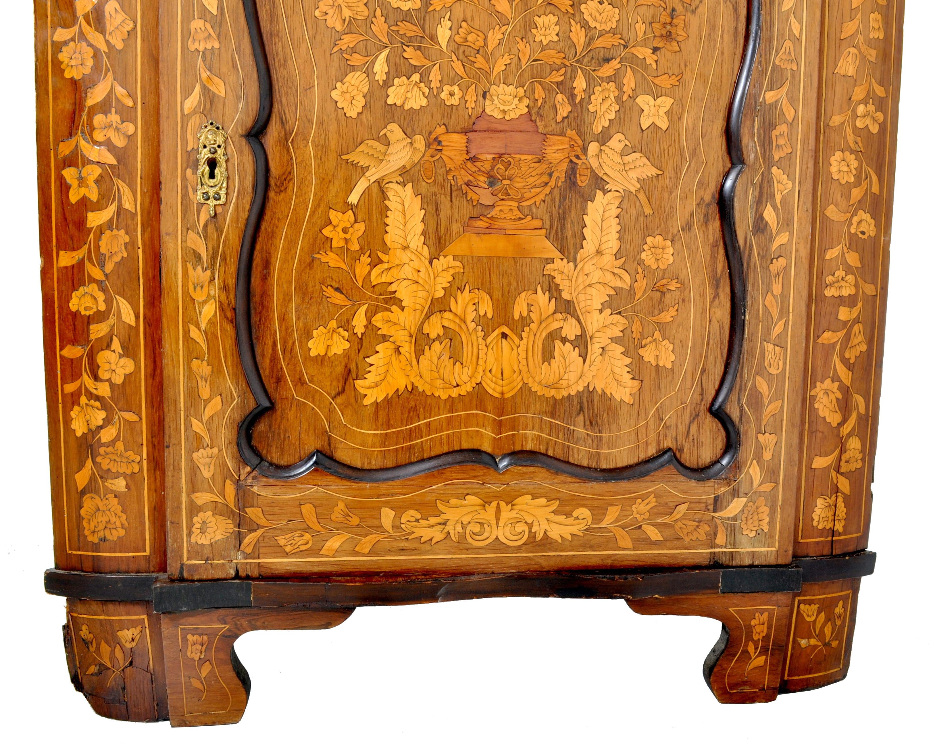 Antique Inlaid Marquetry Dutch Two-Piece Corner Cabinet, circa 1830 1