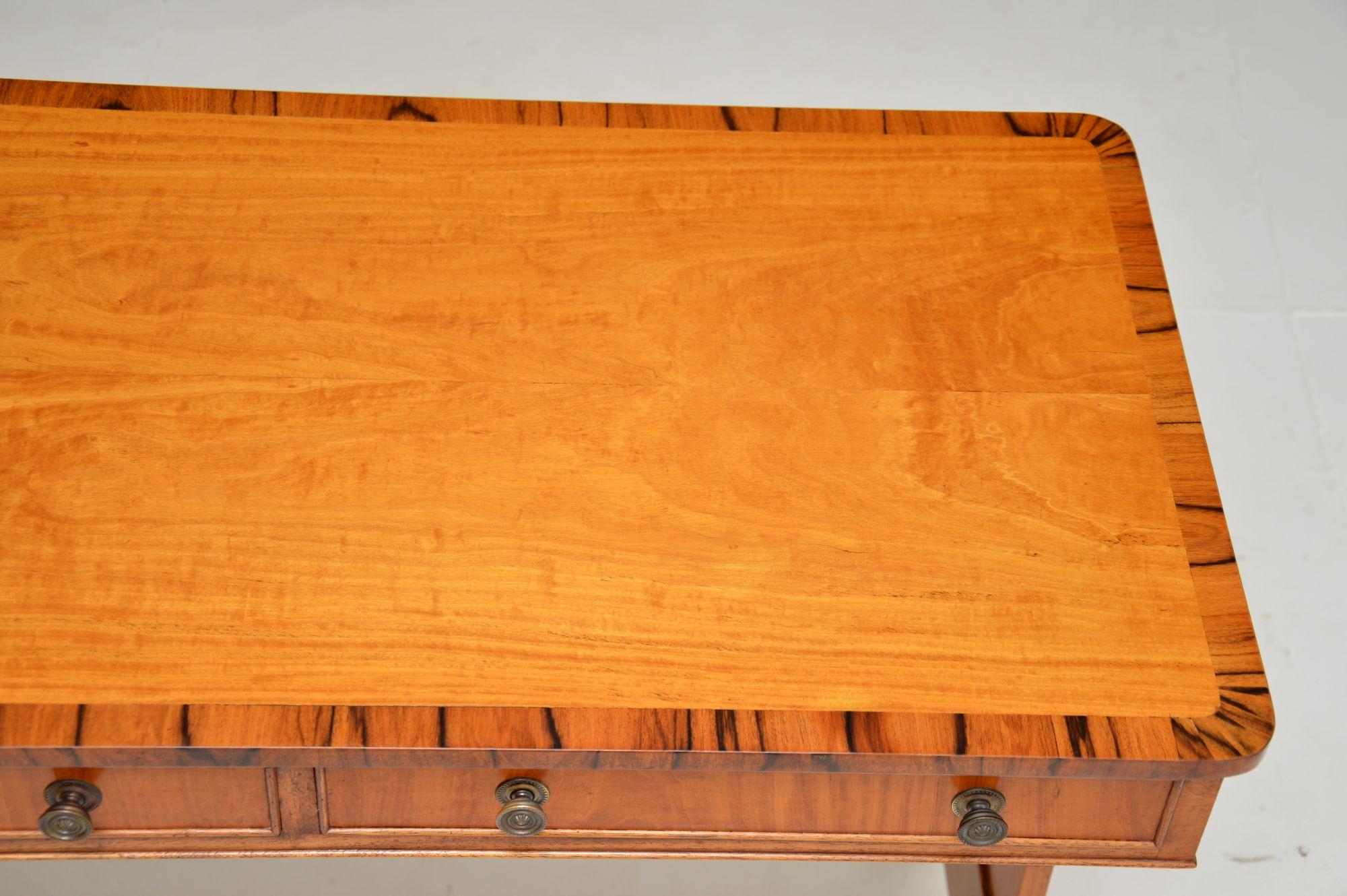 Antique Inlaid Satin Wood Desk / Writing Table In Good Condition In London, GB
