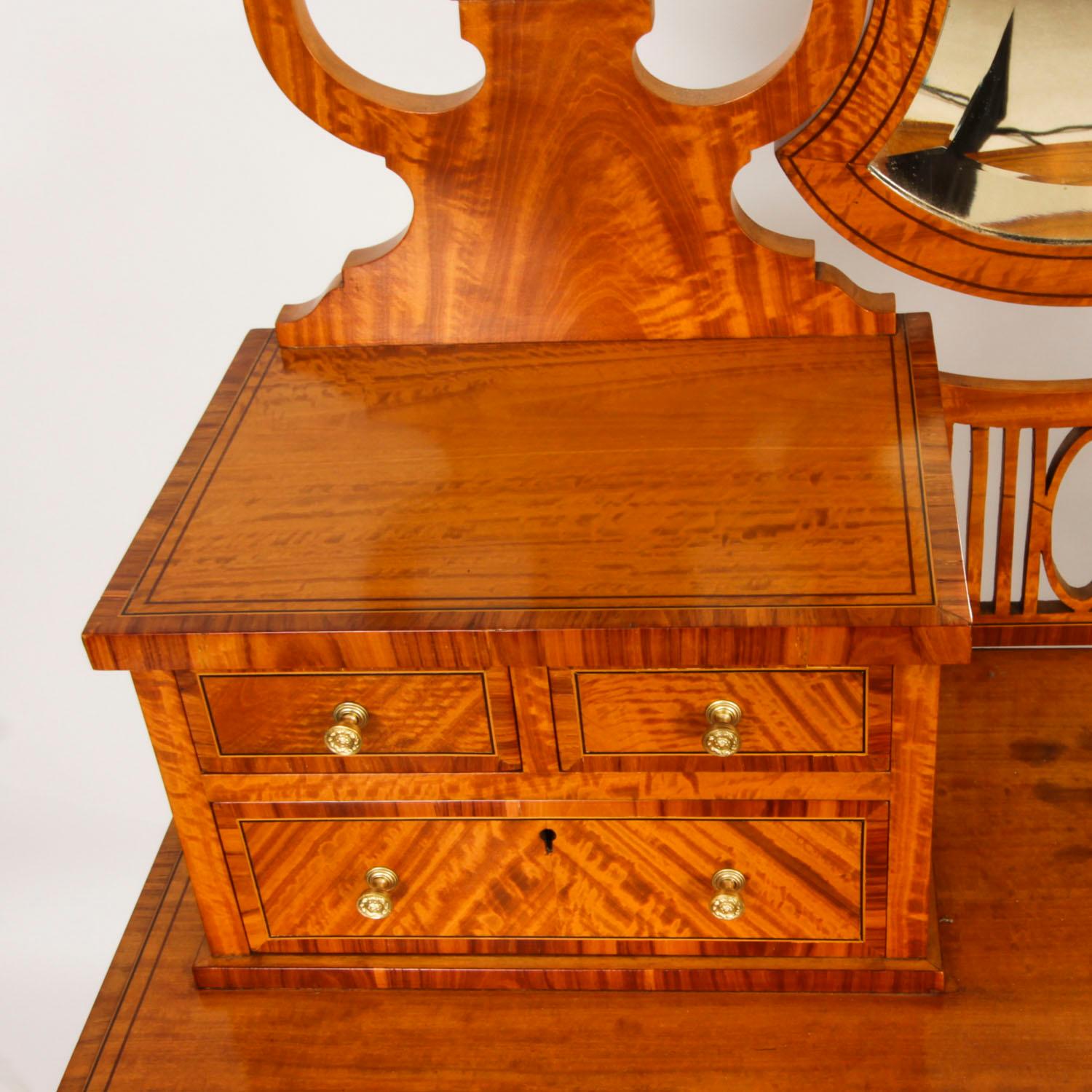 Table de toilette ancienne en bois de citronnier incrusté Maple & Co 19ème siècle en vente 1