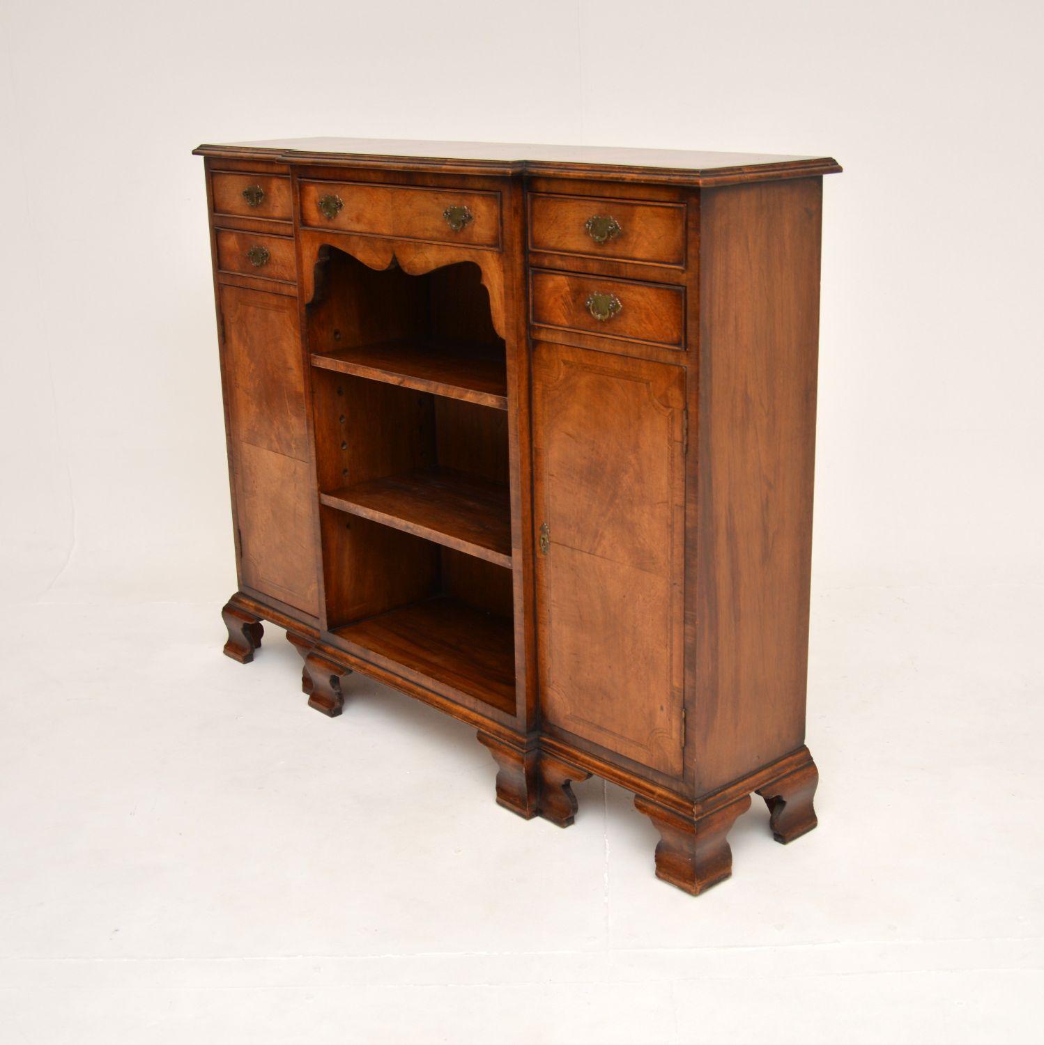 Early 20th Century Antique Inlaid Walnut Breakfront Bookcase For Sale