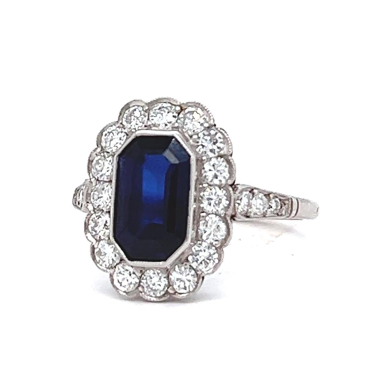 Antique Inspired 2.43 Carats Sapphire Diamond Platinum Cluster Ring For Sale 1