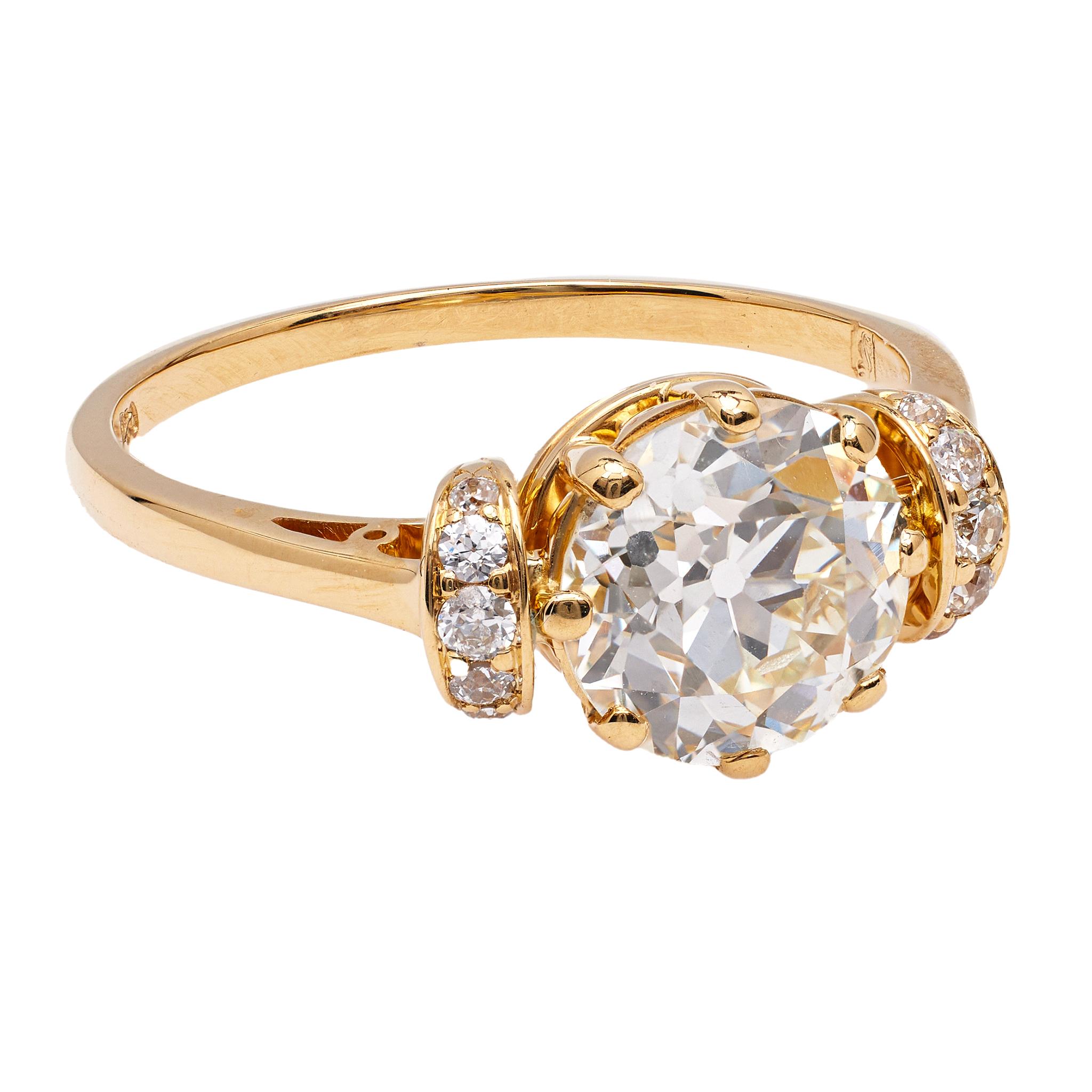 Antique Inspired GIA 1.80 Carat Old European Cut Diamond 18k Yellow Gold Ring For Sale 1