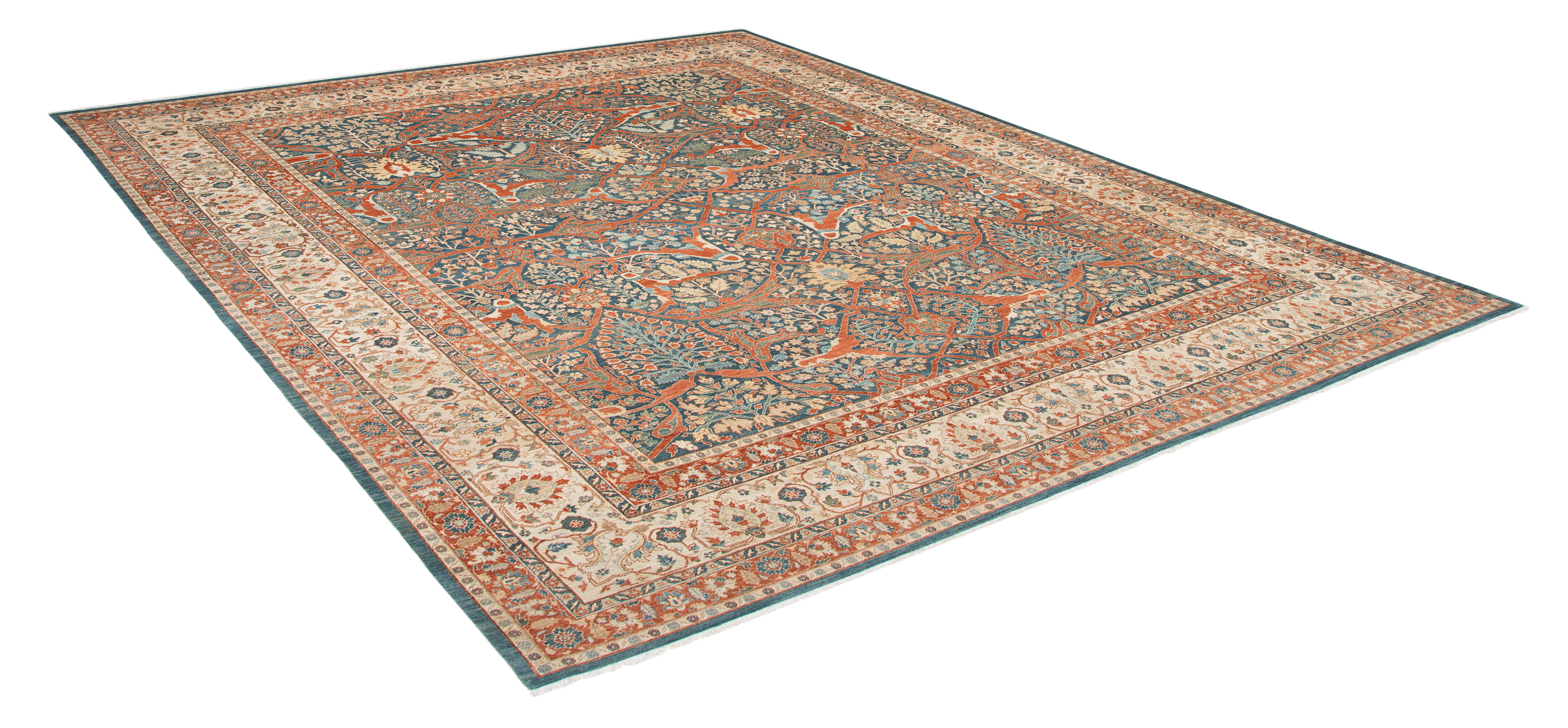 Antik inspirierter persischer Tabriz-Handwebteppich im Angebot 1