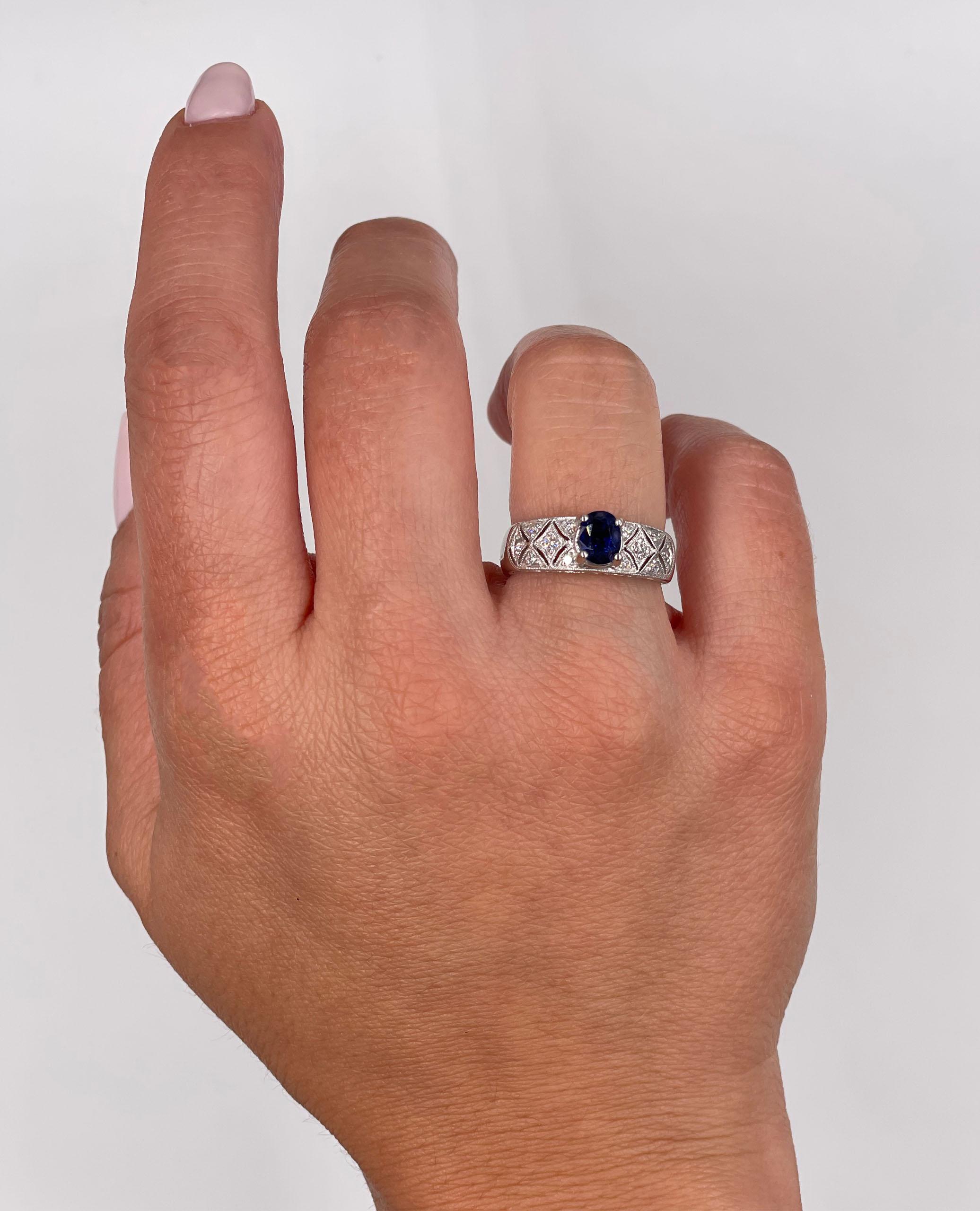 Antique Inspired Platinum Diamond & Sapphire Ring In New Condition For Sale In Old Tappan, NJ