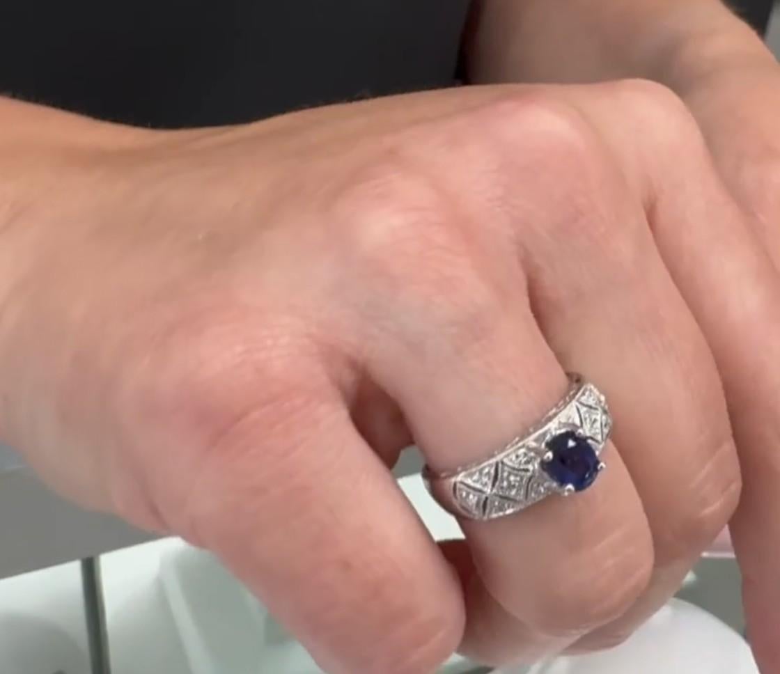 Antique Inspired Platinum Ring with 0.97 Carat Oval Sapphire & Round Diamonds For Sale 3