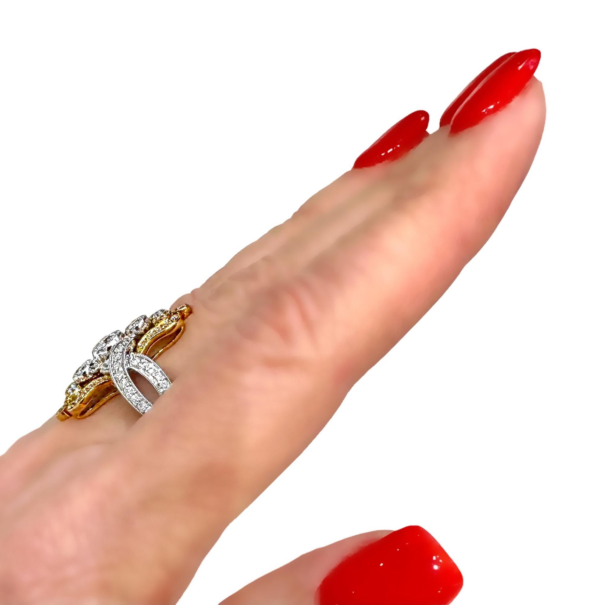 Bague d'inspiration ancienne en or jaune et blanc 18 carats avec diamants en vente 12