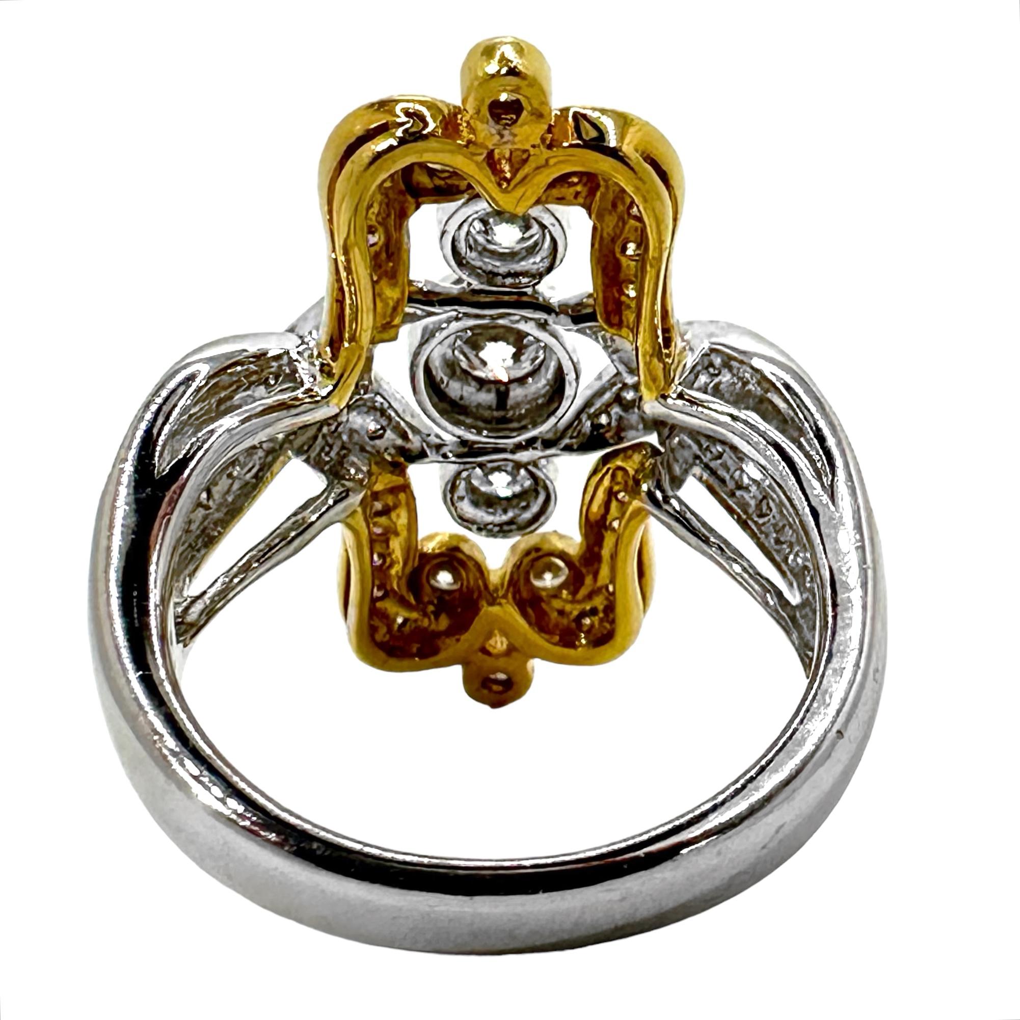 Bague d'inspiration ancienne en or jaune et blanc 18 carats avec diamants en vente 1