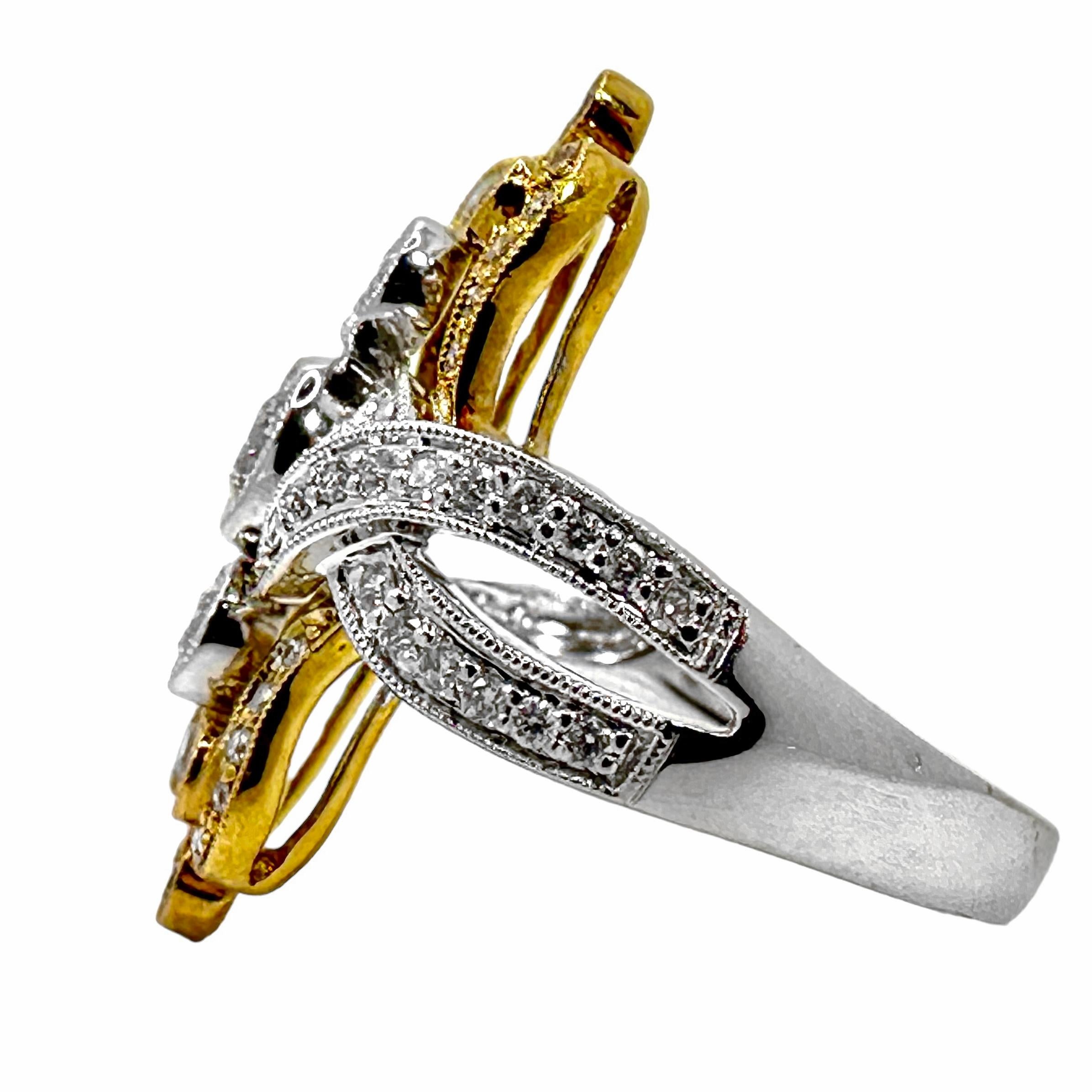 Bague d'inspiration ancienne en or jaune et blanc 18 carats avec diamants en vente 3
