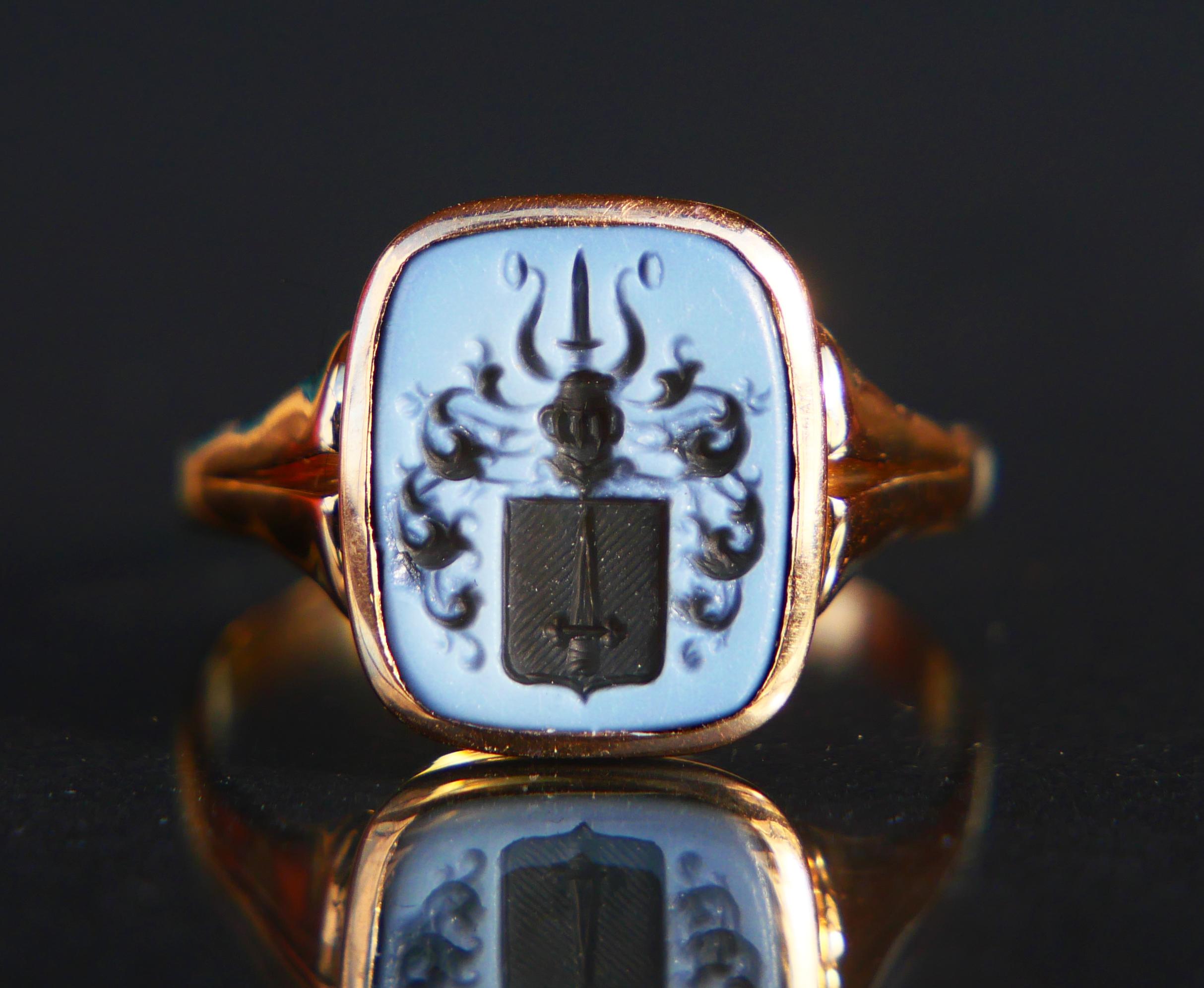 Medieval Antique Intaglio von Gyllensvärd Signet Ring Blue Sardonyx 18K Gold ØUS8.75/3.5g For Sale