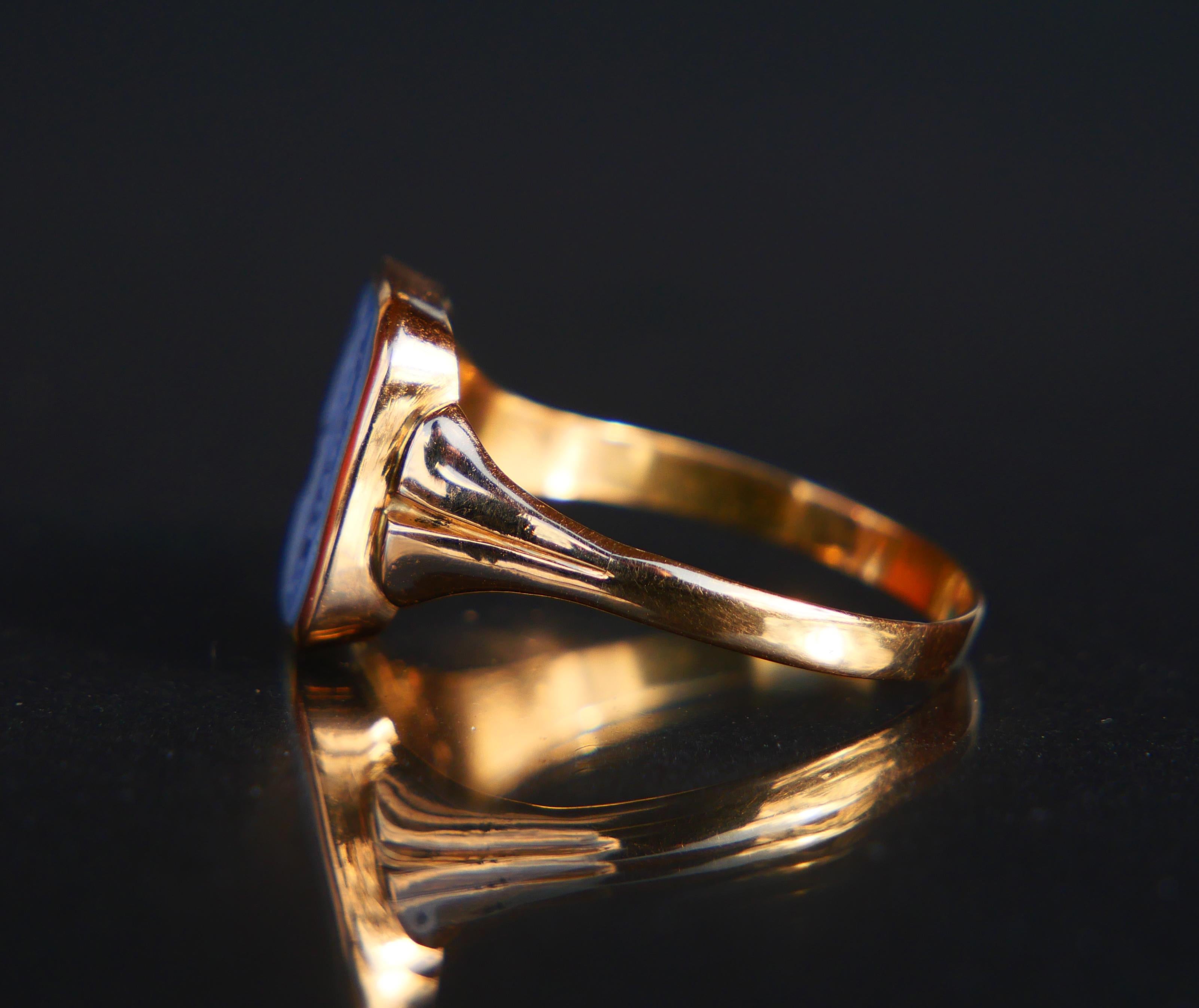 Women's or Men's Antique Intaglio von Gyllensvärd Signet Ring Blue Sardonyx 18K Gold ØUS8.75/3.5g For Sale