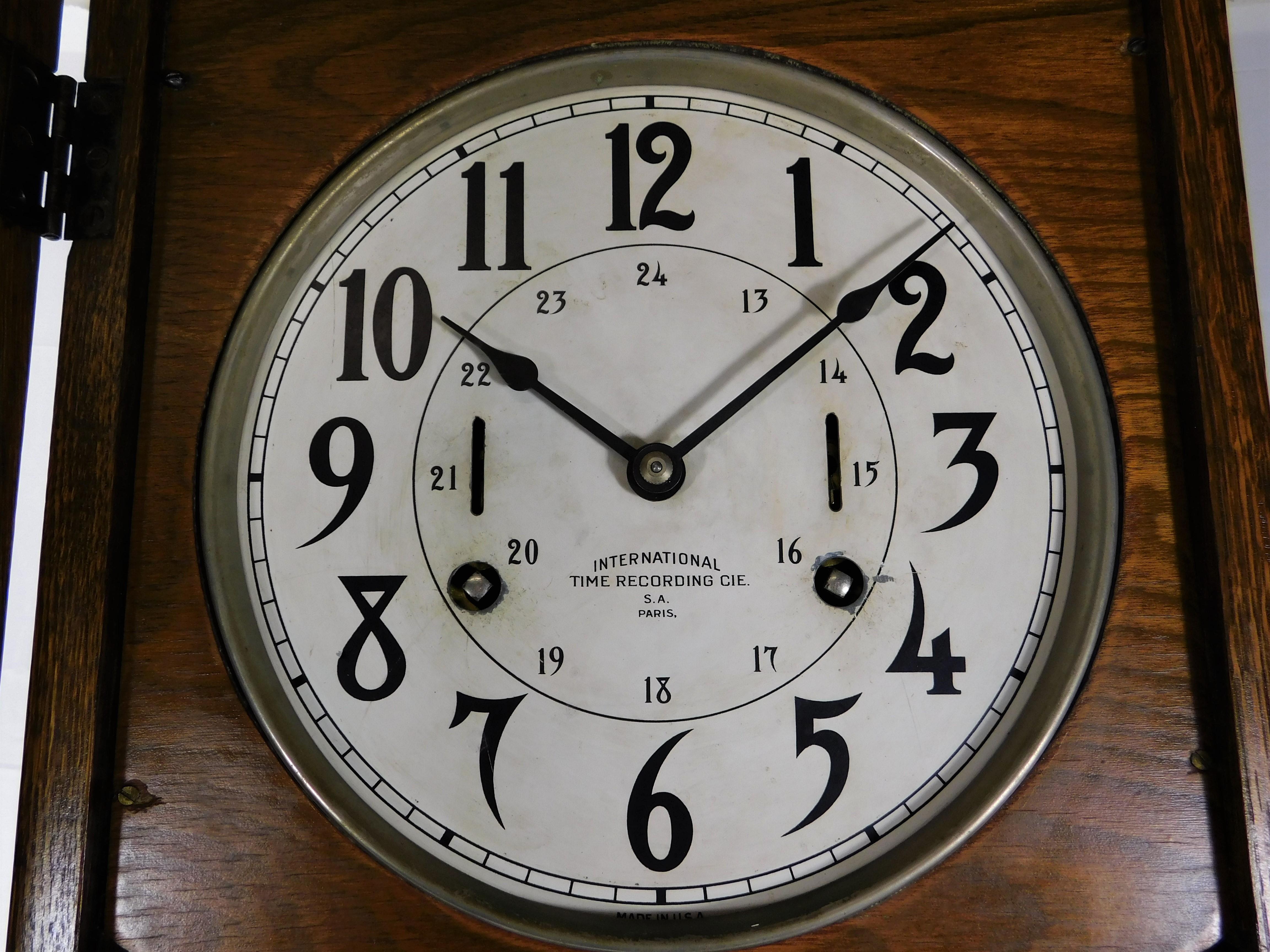 Antique International Time Recording Punch Card Wall Clock, Circa 1900 2