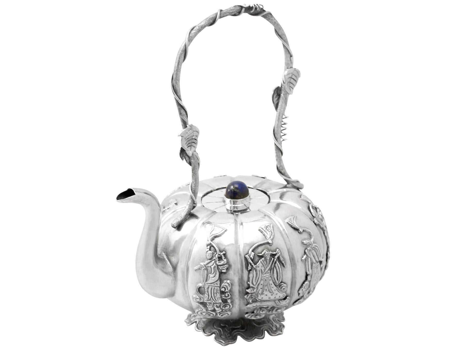 Antique Iraqi Silver and Lapis Lazuli Miniature Teapot, circa 1920 In Good Condition For Sale In Jesmond, Newcastle Upon Tyne