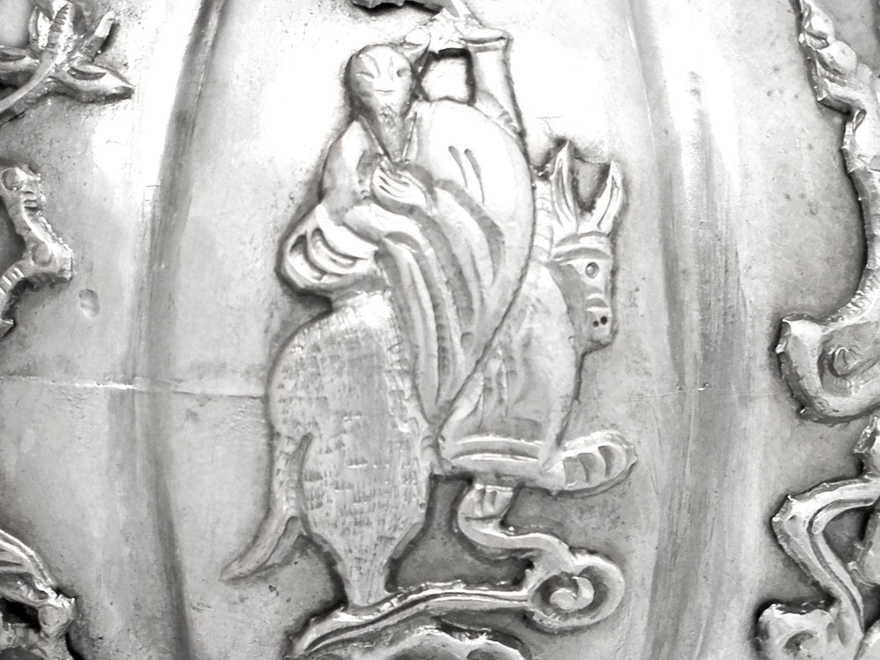 Antica teiera irachena in miniatura in argento e lapislazzuli, 1920 circa in vendita 3