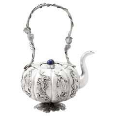 Ancienne théière miniature en argent irakien et lapis-lazuli, vers 1920