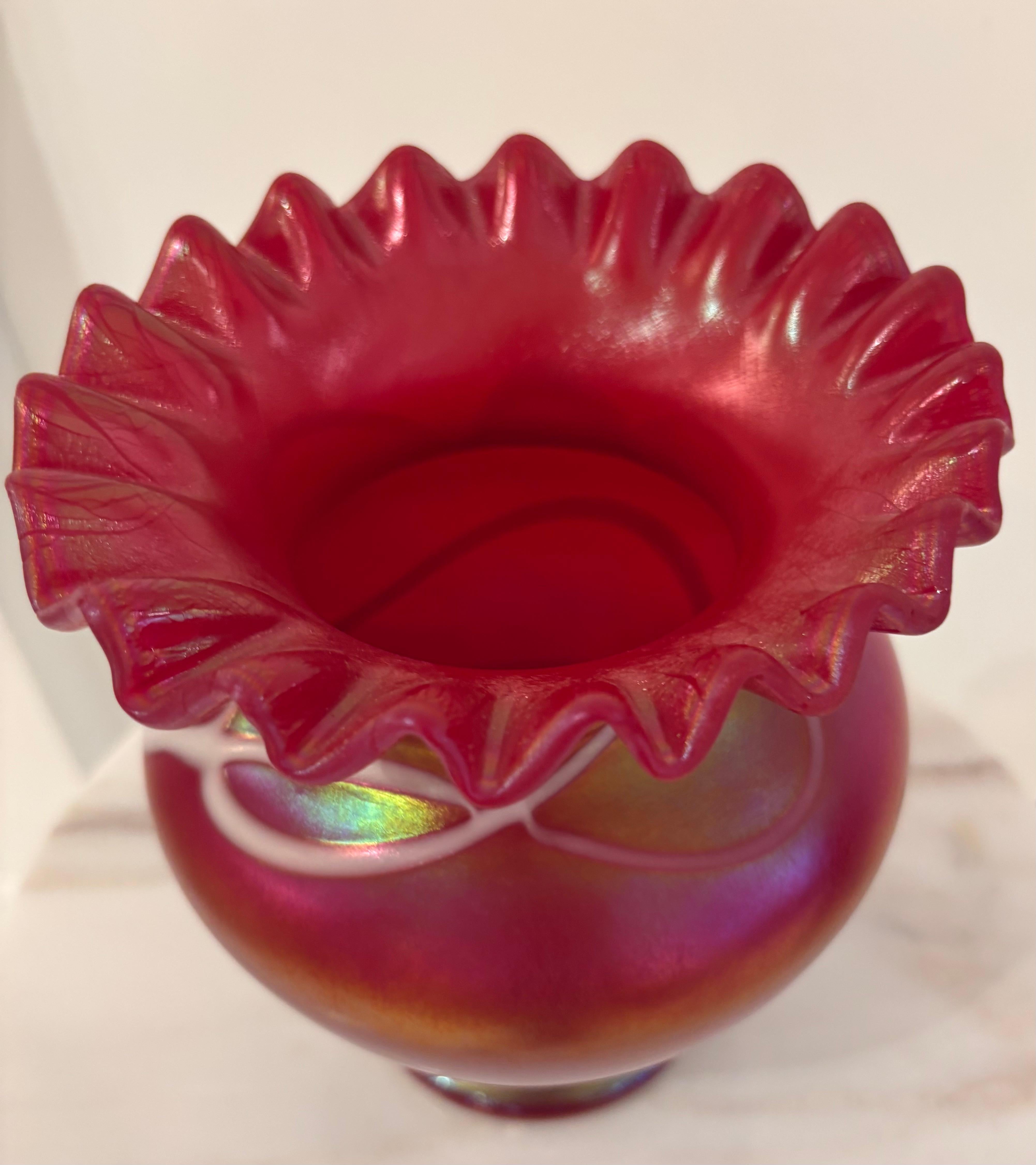 Art Nouveau Antique Iridescent Art Glass Vase by Kralik with Pulled Ribbon Design, Bohemian For Sale