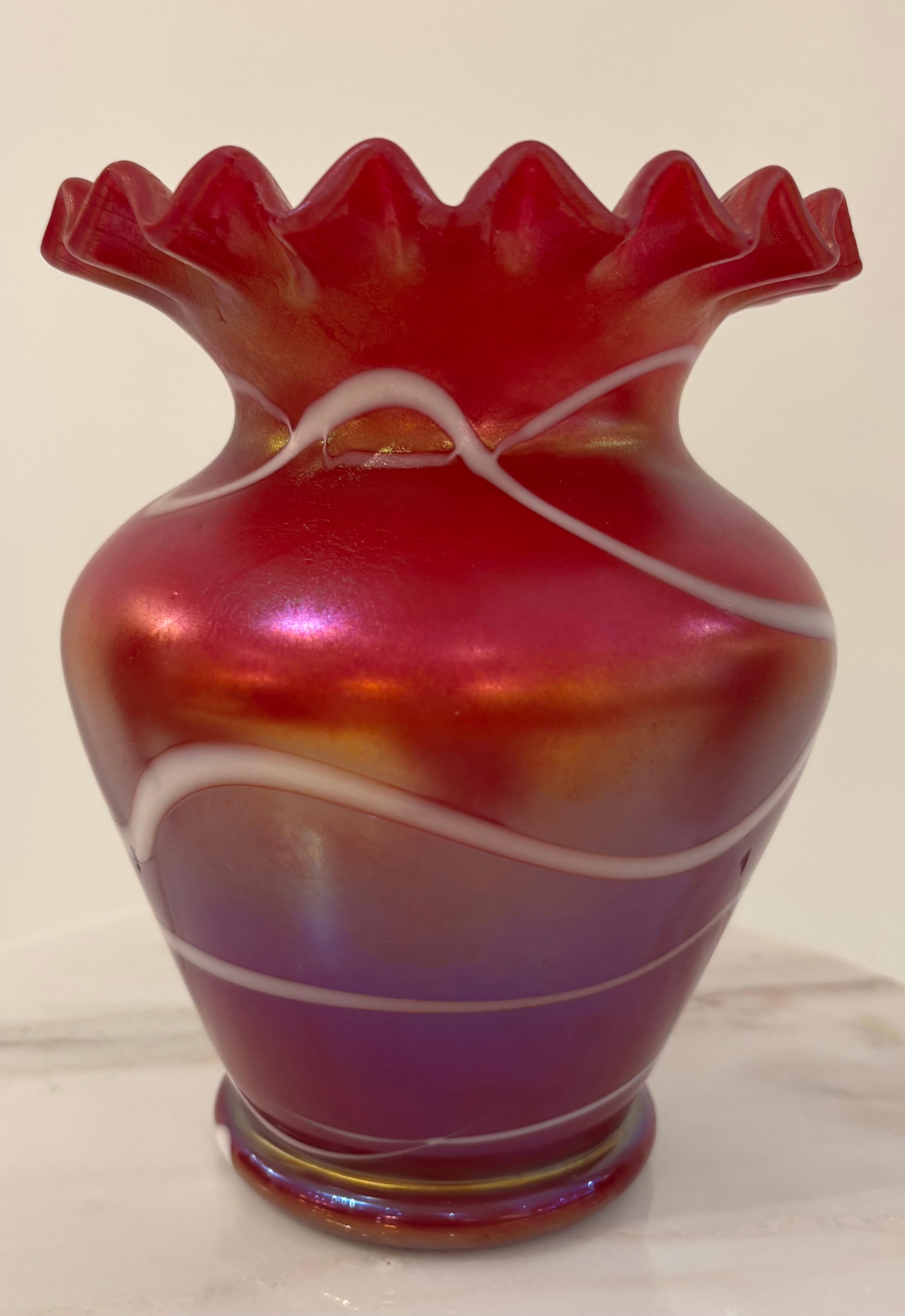 Antique Iridescent Art Glass Vase by Kralik with Pulled Ribbon Design, Bohemian In Good Condition For Sale In Palm Desert, CA