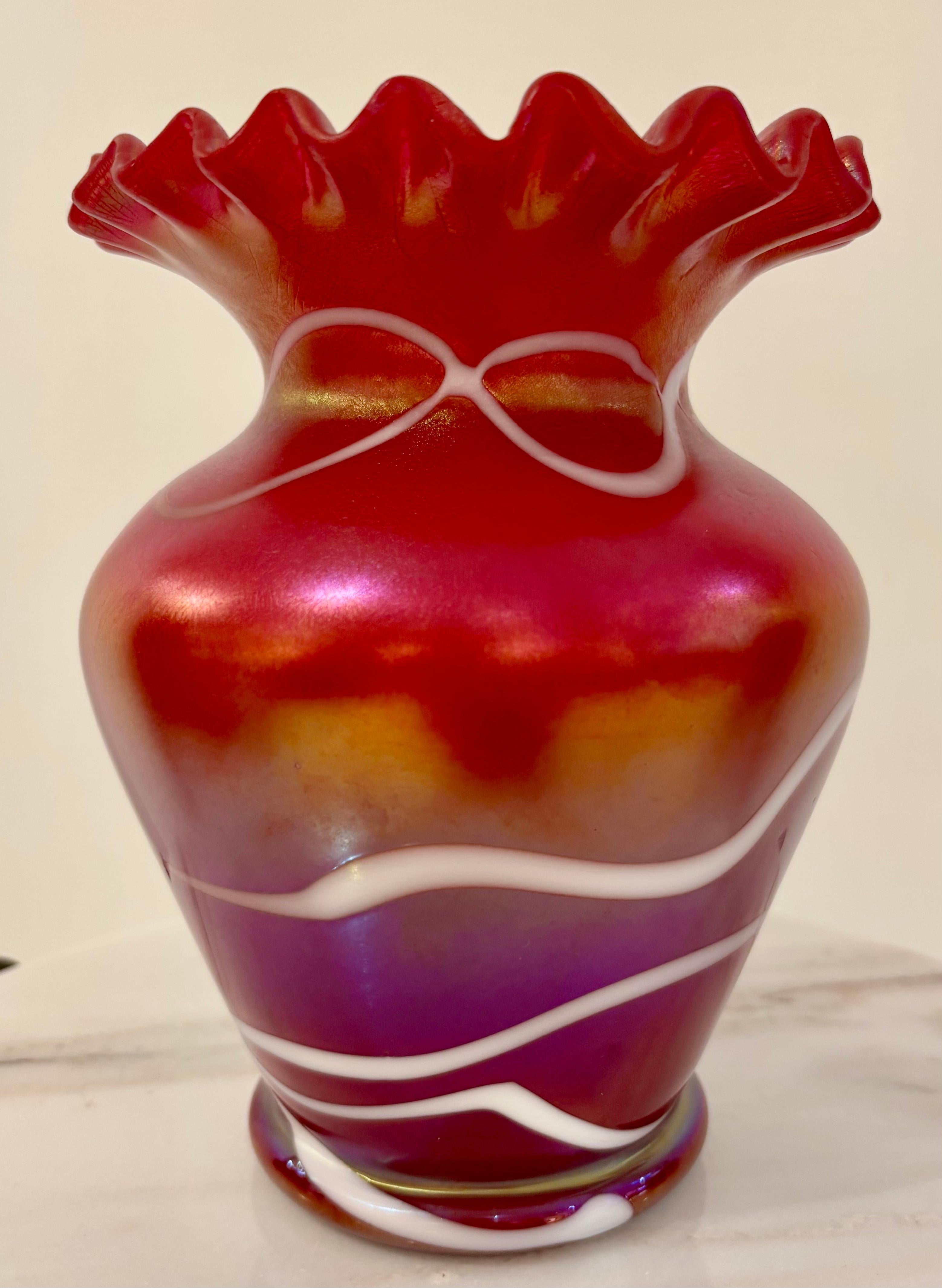 Early 20th Century Antique Iridescent Art Glass Vase by Kralik with Pulled Ribbon Design, Bohemian For Sale