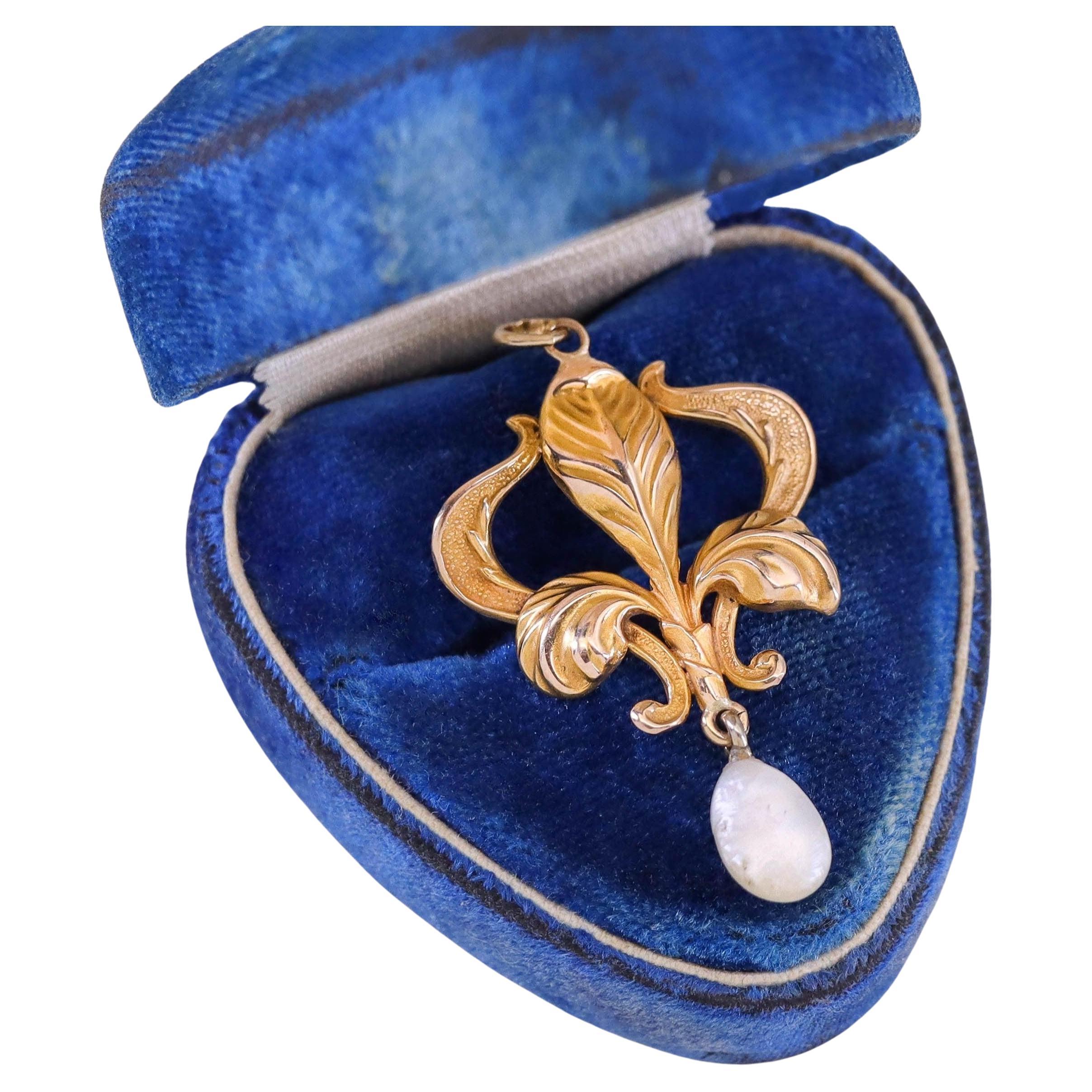 Pendentif Iris antique en or 10k en vente