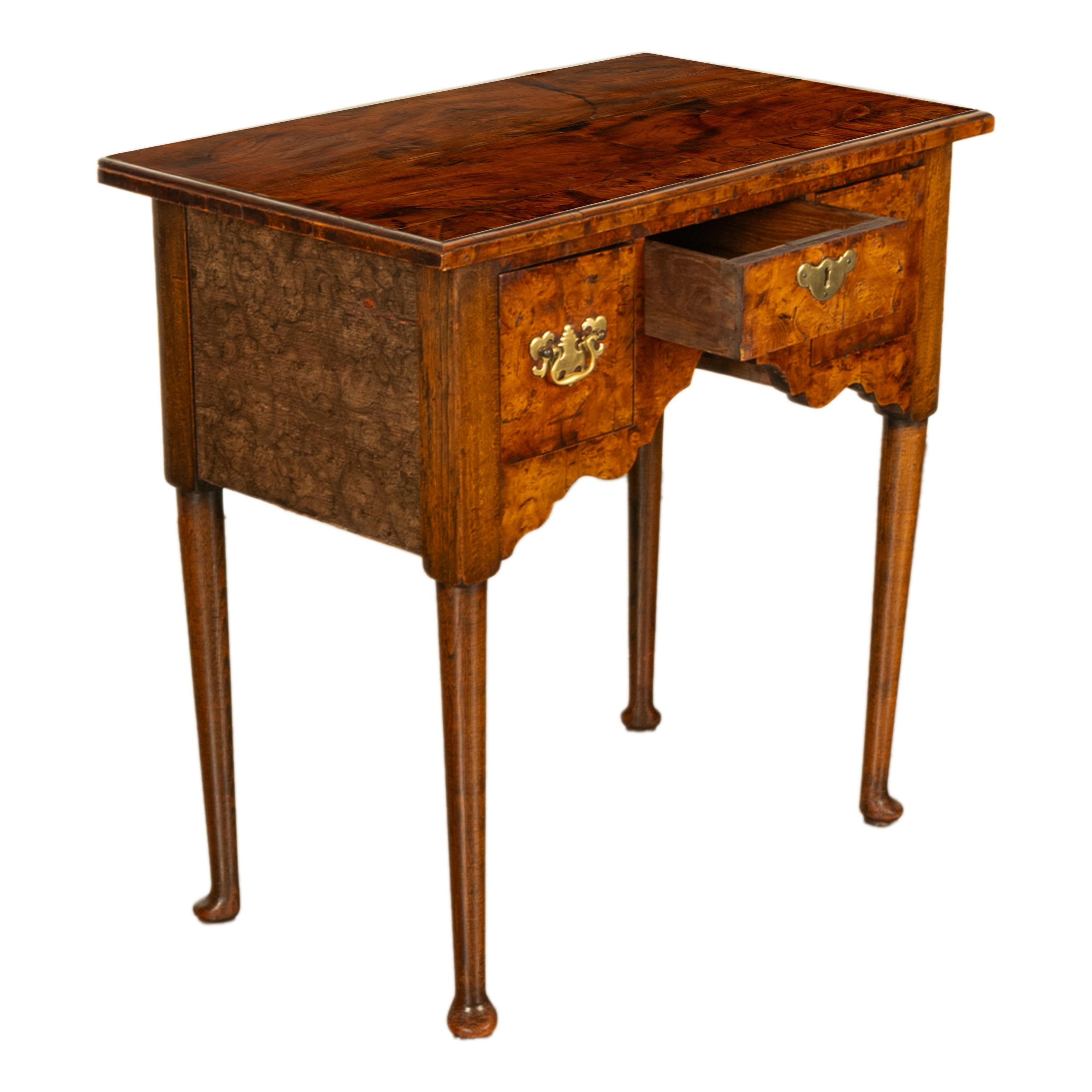 Early 18th Century Antique Irish 18th Century Burl Walnut George I Lowboy Dressing Table Desk 1720 For Sale