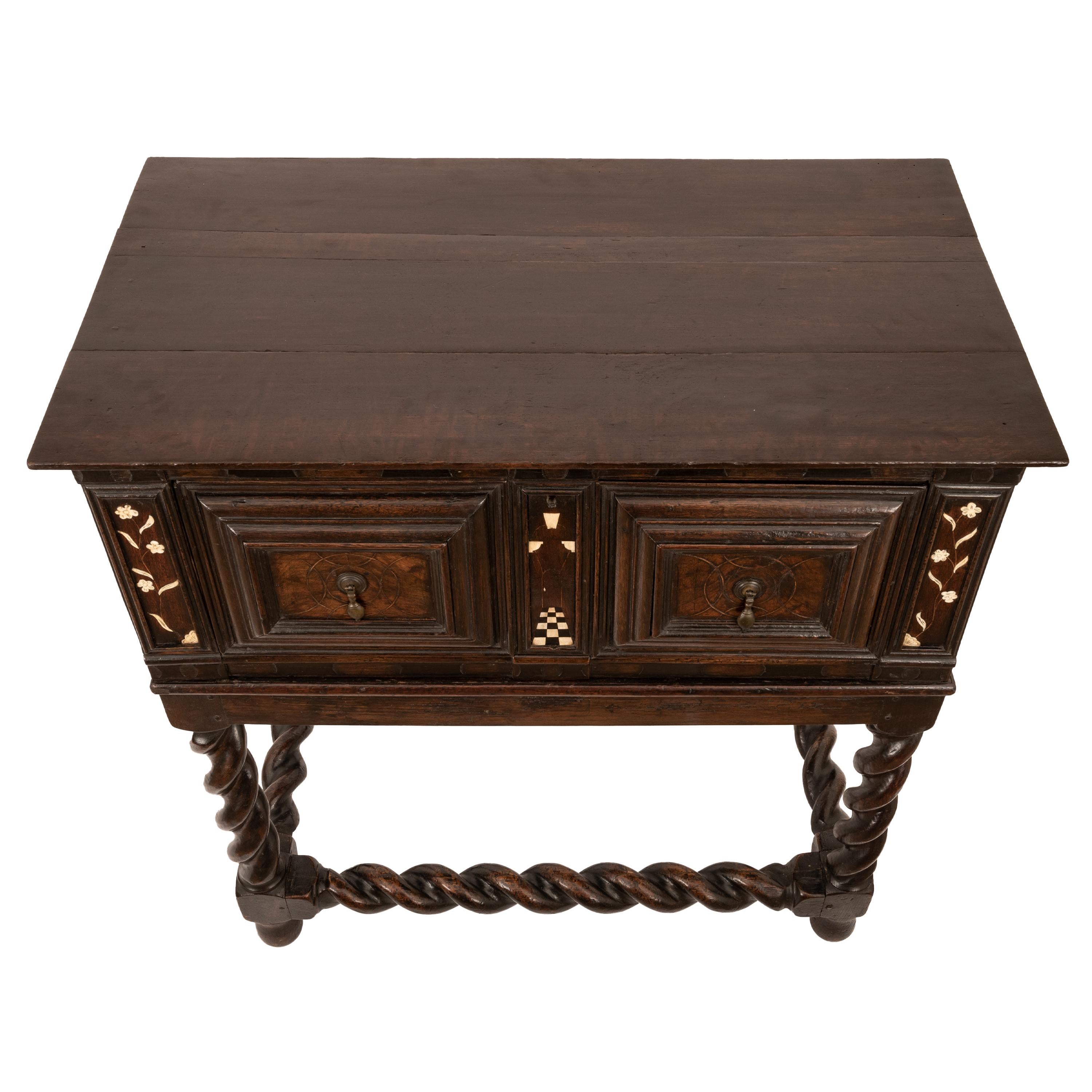 Antique Irish 17th Century William & Mary Marquetry Bone Ebony Oak Chest Stand In Good Condition For Sale In Portland, OR