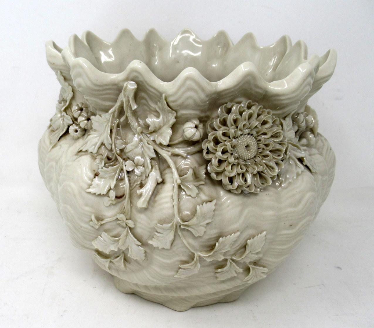 Antique poterie irlandaise Belleek en porcelaine Jardiniere Bowl Centerpiece 1891-1926 Bon état à Dublin, Ireland