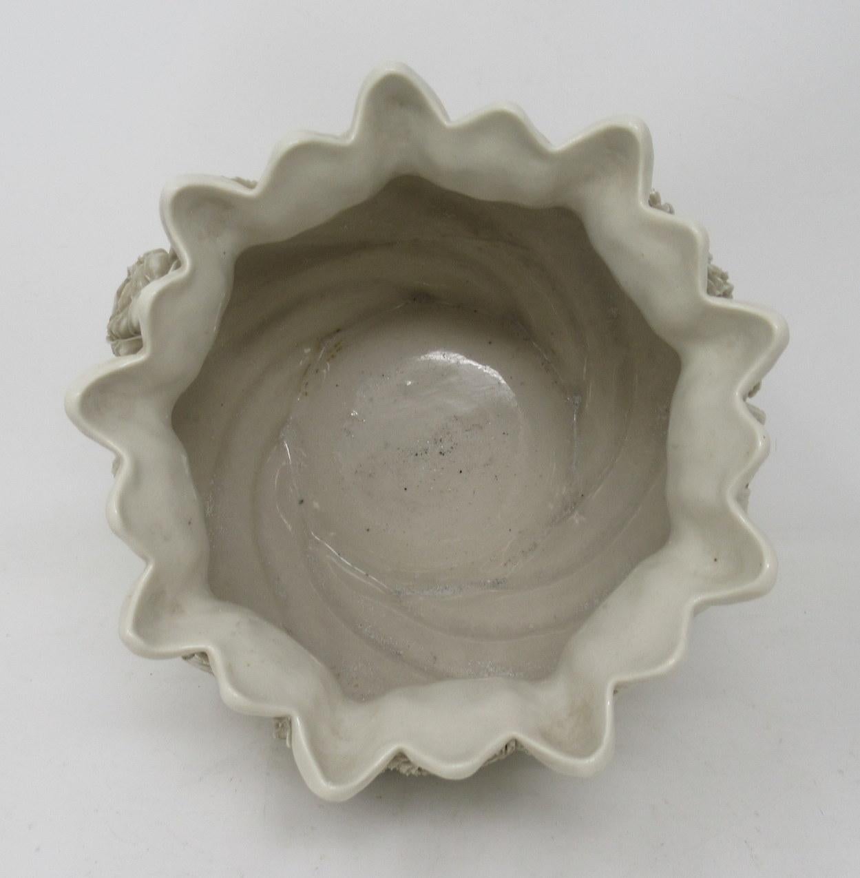 XIXe siècle Antique poterie irlandaise Belleek en porcelaine Jardiniere Bowl Centerpiece 1891-1926