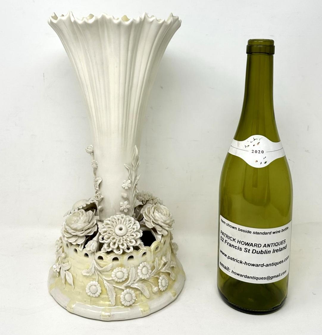 Antique Irish Belleek Porcelain Trumpet Centerpiece Vase Urn 1926-1946 Ireland For Sale 7