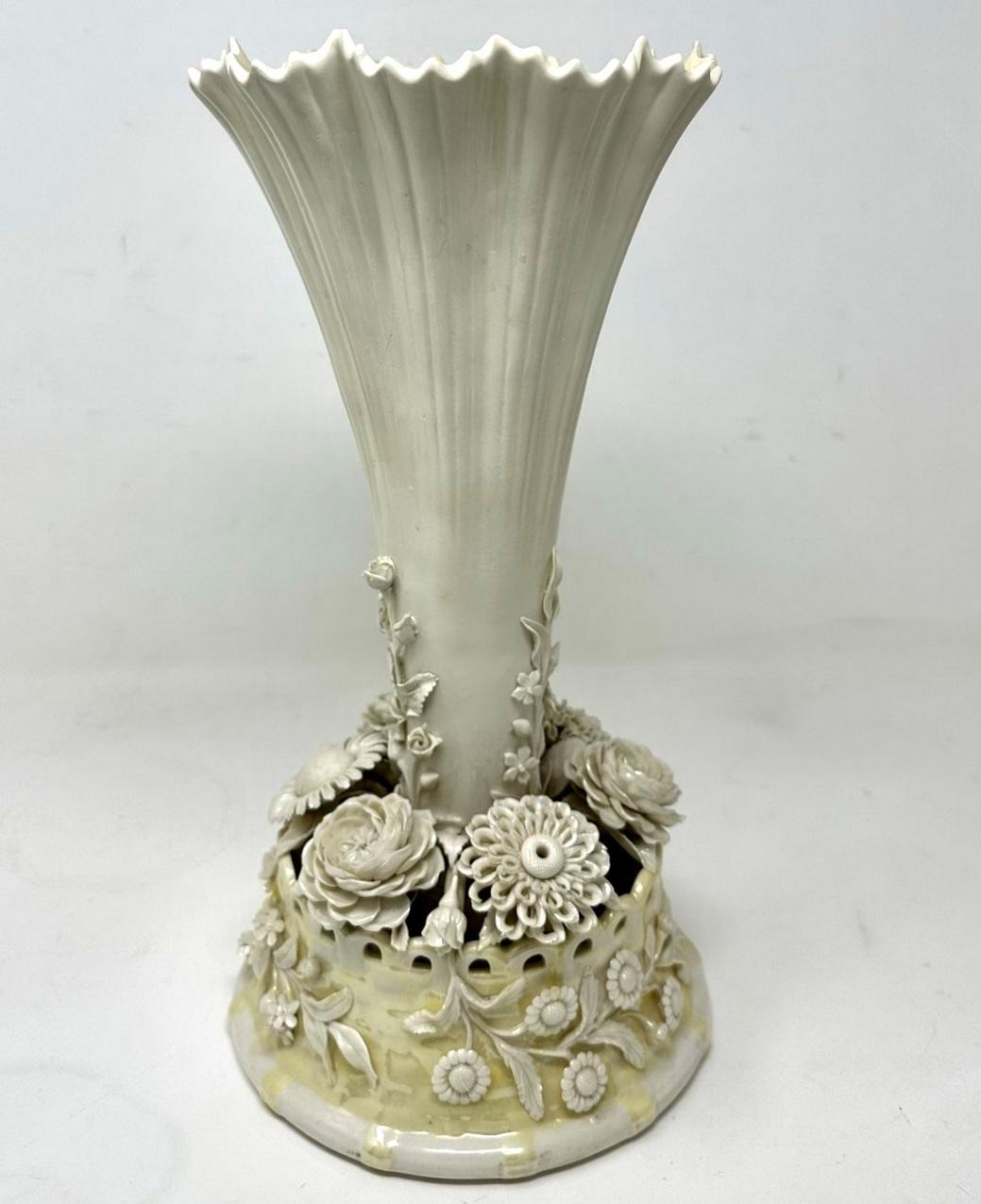 20th Century Antique Irish Belleek Porcelain Trumpet Centerpiece Vase Urn 1926-1946 Ireland For Sale