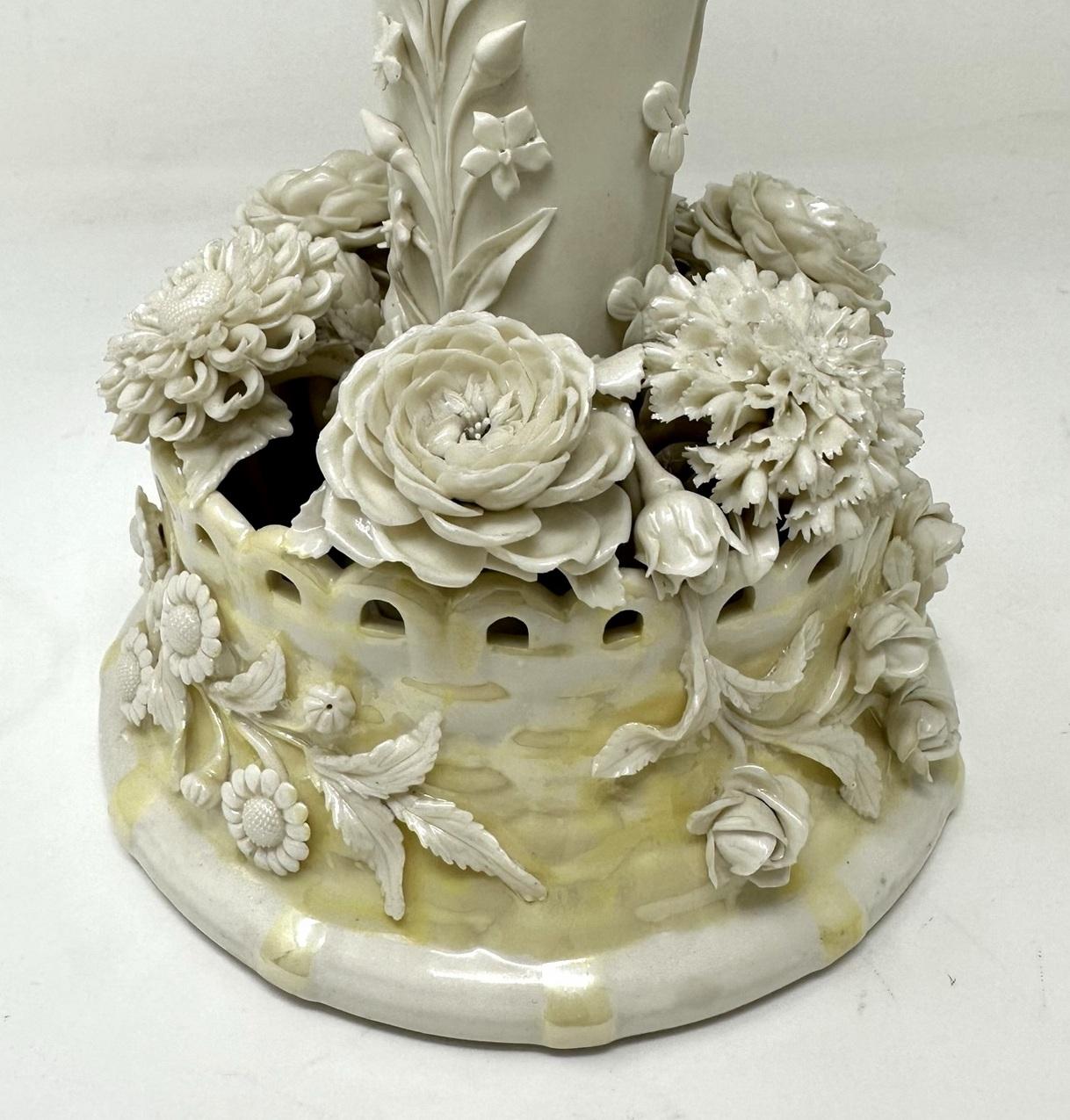 Antique Irish Belleek Porcelain Trumpet Centerpiece Vase Urn 1926-1946 Ireland For Sale 1