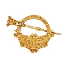 Antique Irish Brooch, 18 Karat Yellow Gold Tara-Inspired Celtic Design, 1906