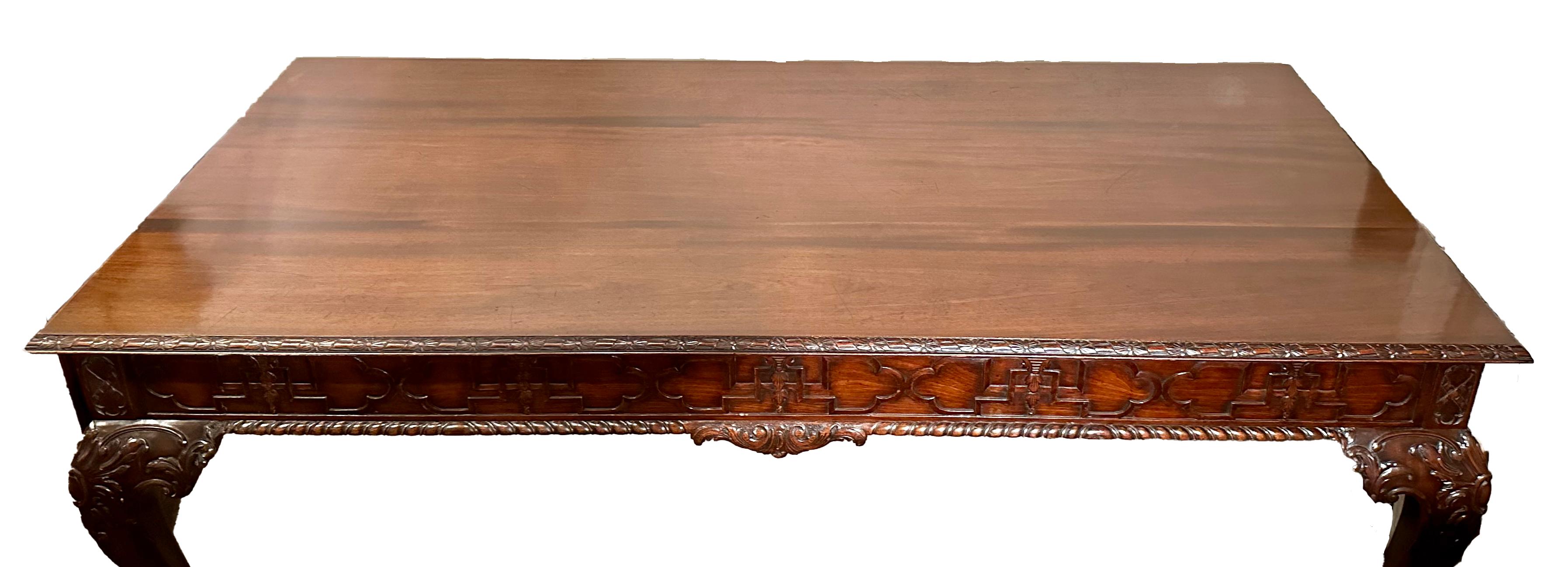 Antique Irish Chippendale George IV Mahogany Library Table, Circa 1820-1830. In Good Condition For Sale In New Orleans, LA