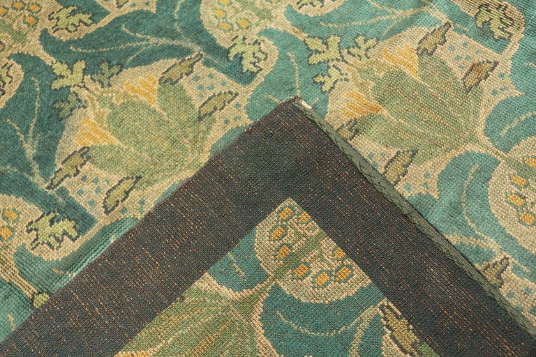 Large Antique Irish Donegal Arts and Crafts Rug. Size 10 ft 9 in x 15