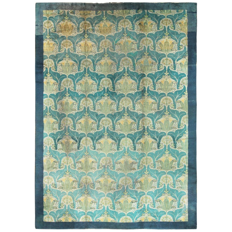 Large Antique Irish Donegal Arts and Crafts Rug. Size 10 ft 9 in x 15 ft 6 in For Sale at 1stdibs