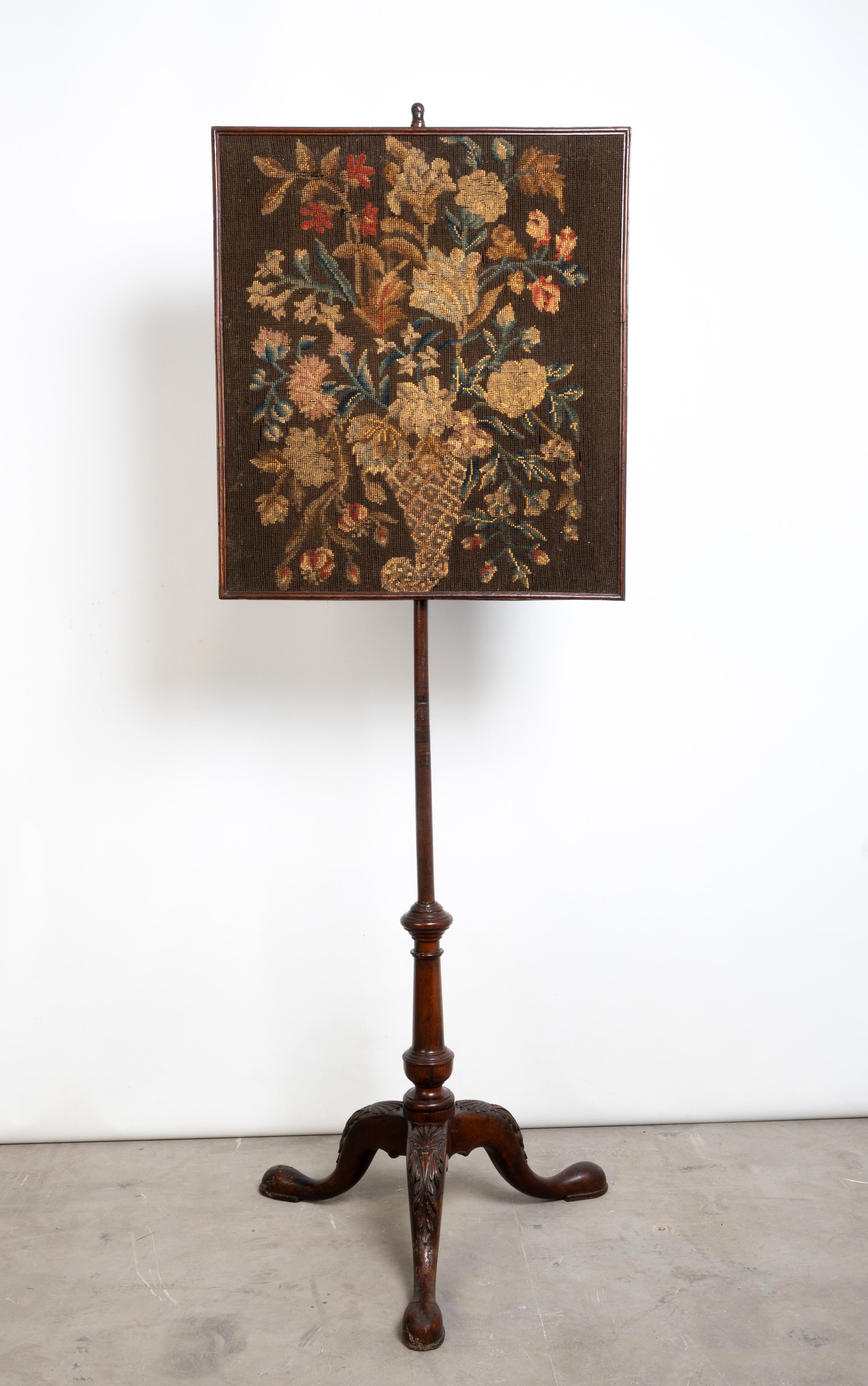 Antique Irish George II Needlework Panel Pole Screen Fire Screen C.1730 For Sale 5