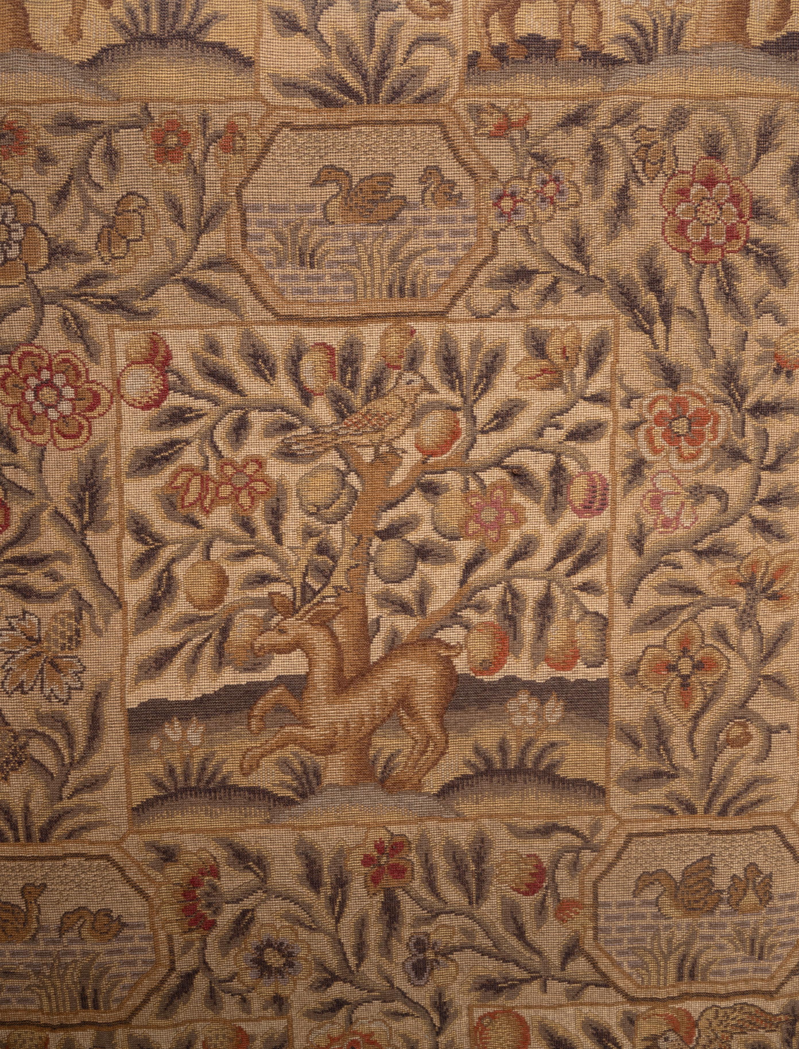 Antique Irish George III Needlework Two- Leaf Fire Screen C.1770 For Sale 4